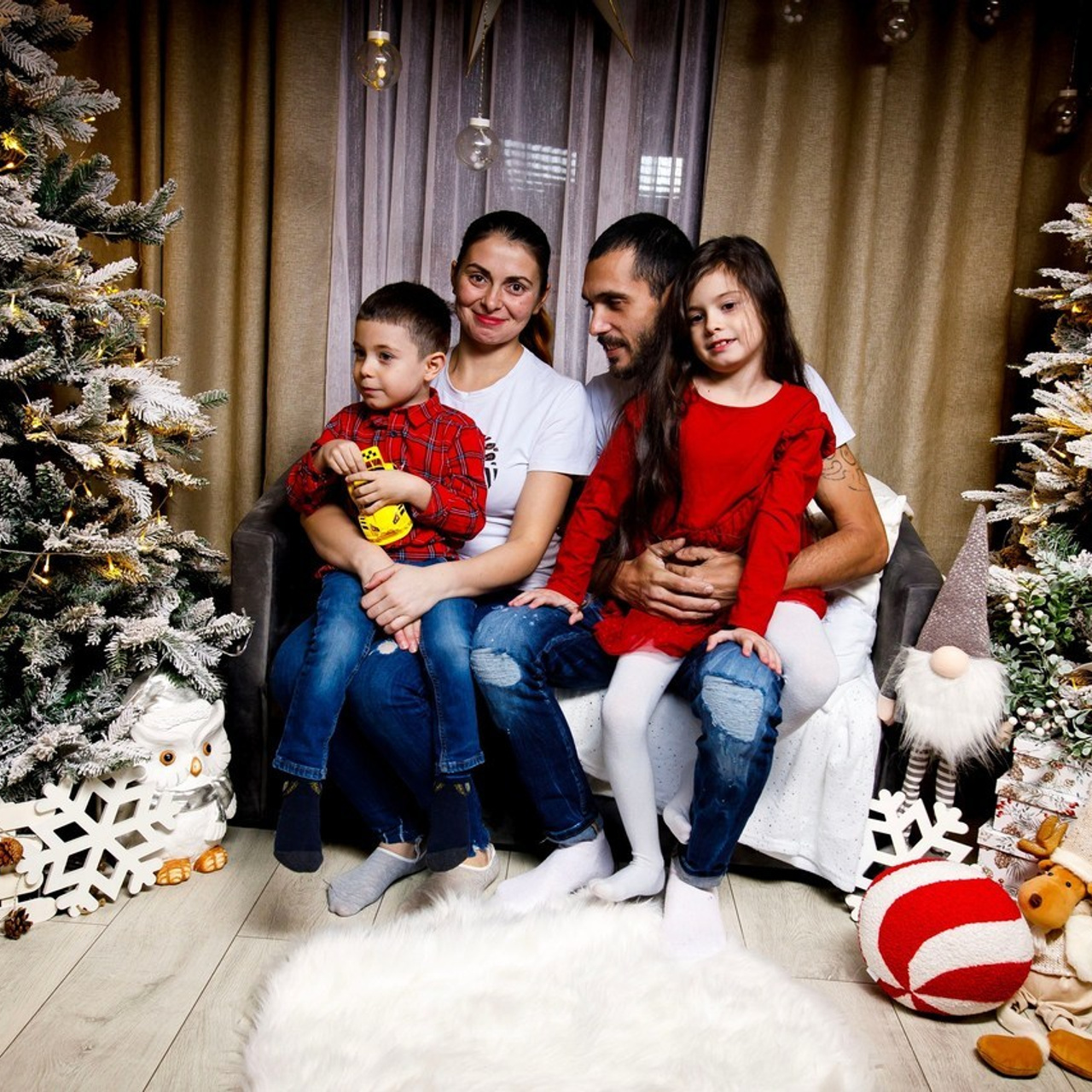 Recenzii Website. Dream Studio Galați – ședințe foto profesionale pentru familie, portrete și evenimente