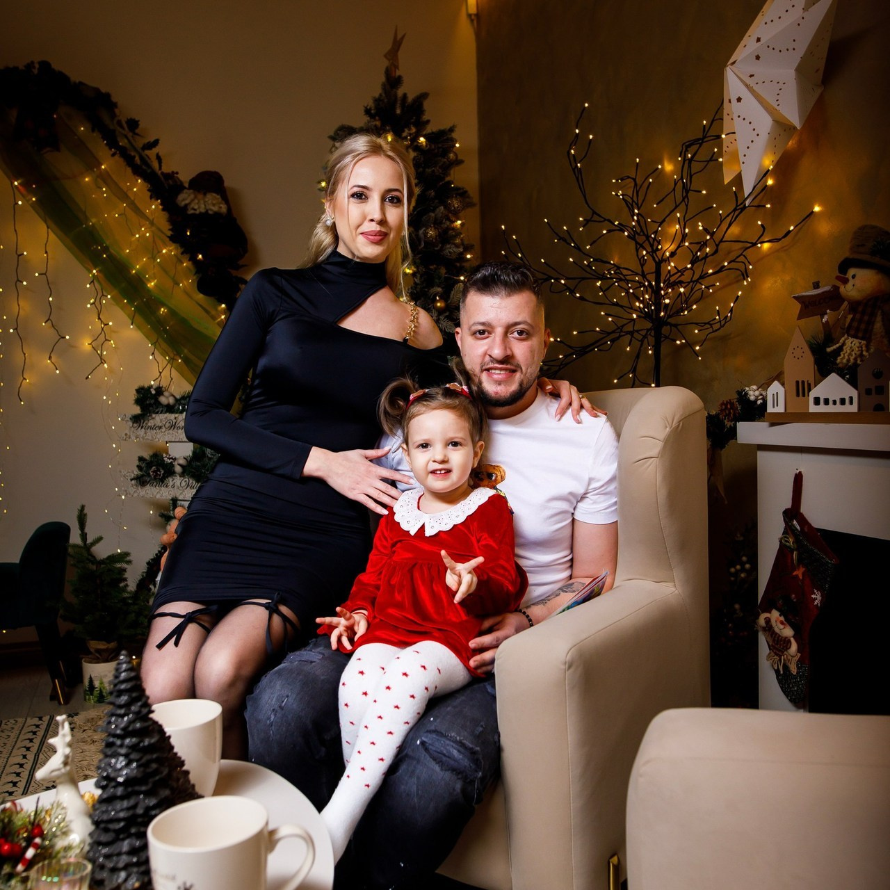 Recenzii Website. Dream Studio Galați – ședințe foto profesionale pentru familie, portrete și evenimente