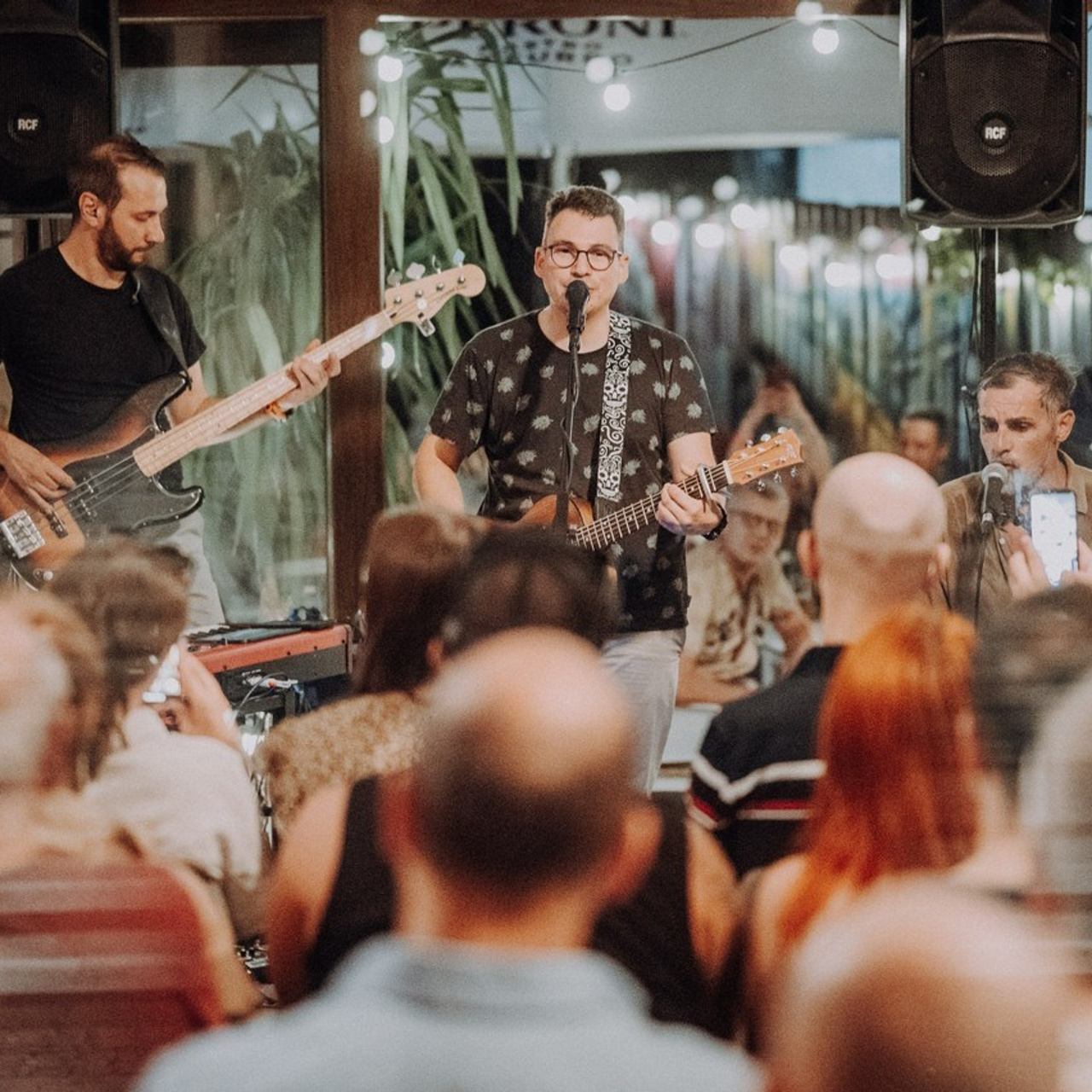 Contact. Alex Vasilie | Fotograf de Nuntă, Botez și Portret | Cluj-Napoca