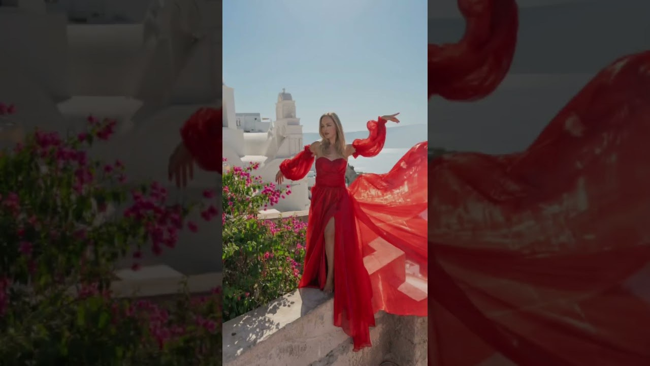 Magical Flying Dress Experience in Santorini | Grace in Motion!. Photographer in Santorini SokoLOVE Alex| Flying Dress Santorini
