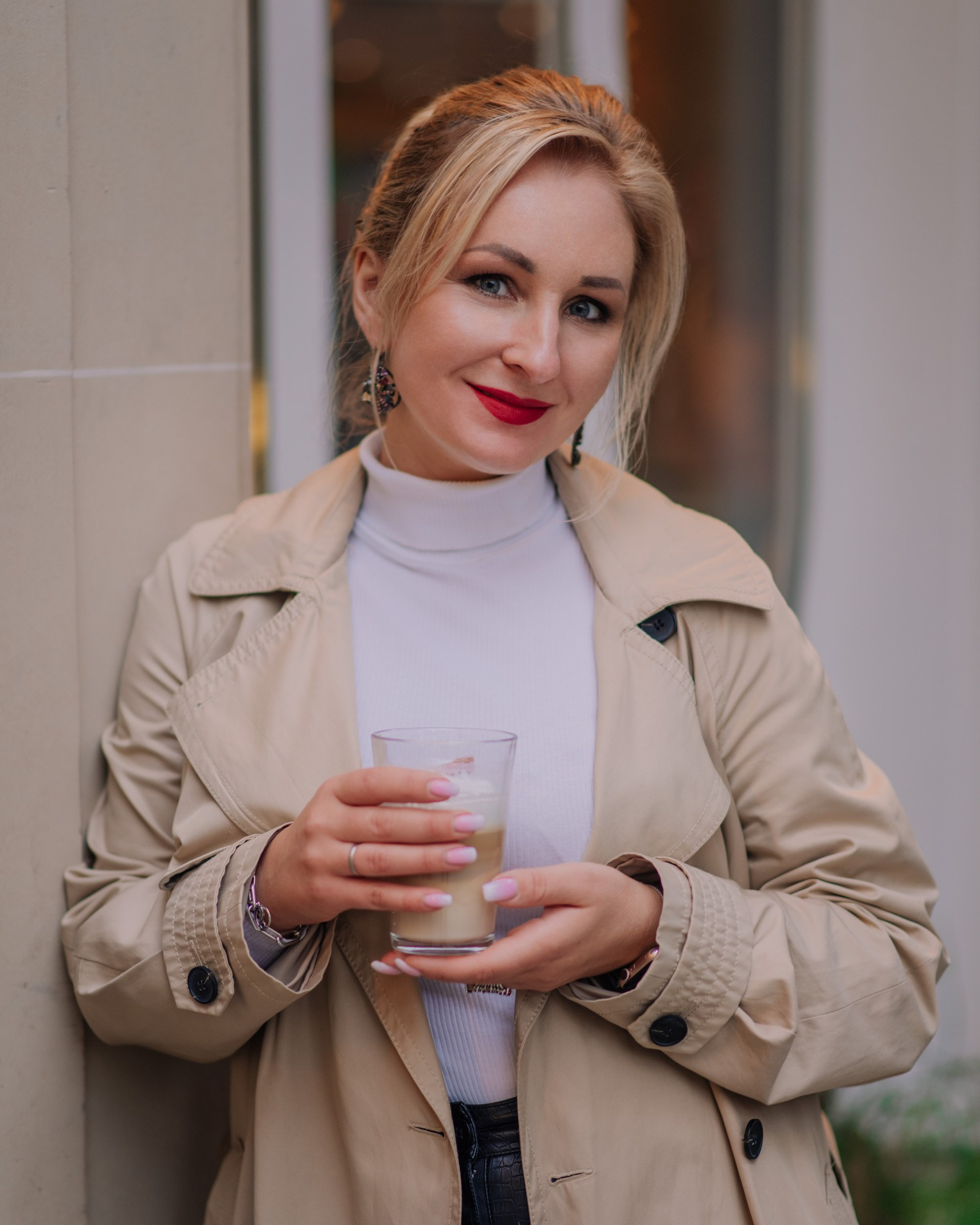 Autumn Outfit Ideas for Photoshoot in Barcelona. DiaFoto — Wow Photographer in Barcelona | Premium Barcelona Photoshoot Experience