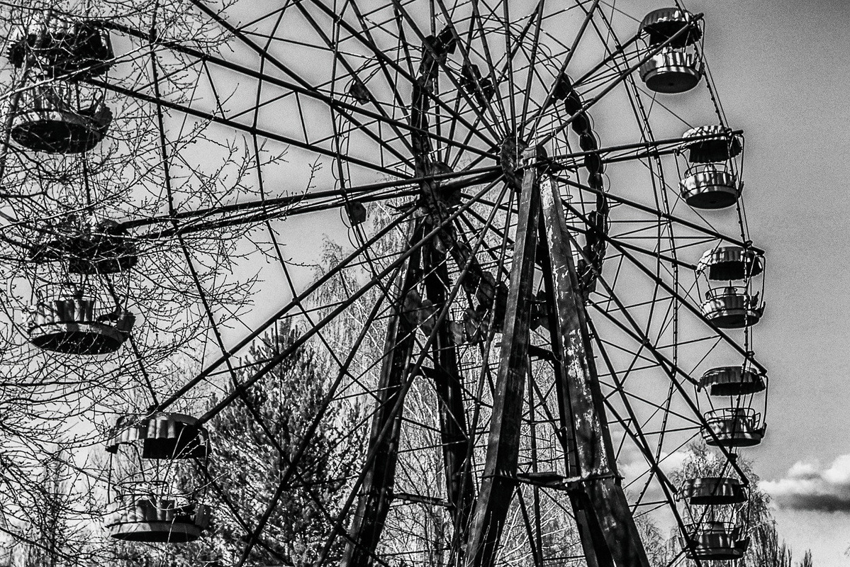 «ОСТАВЛЕННЫЙ» — город Припять после аварии на Чернобыле. Фотограф, коллекционер винтажных открыток и создатель историй на пересечении прошлого и личного. Ирина Дайнакова