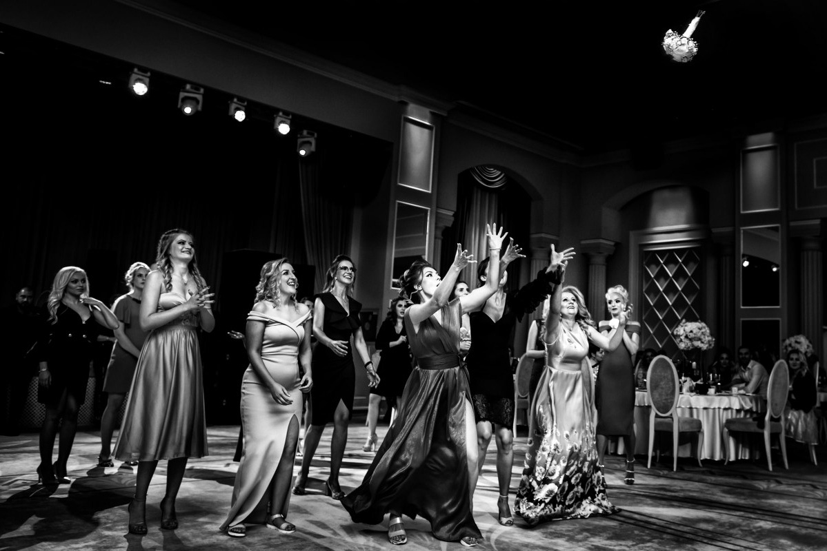 Tradiții de nuntă românești. MDimaFotoStudio. Fotograf de nuntă, evenimente private și de familie