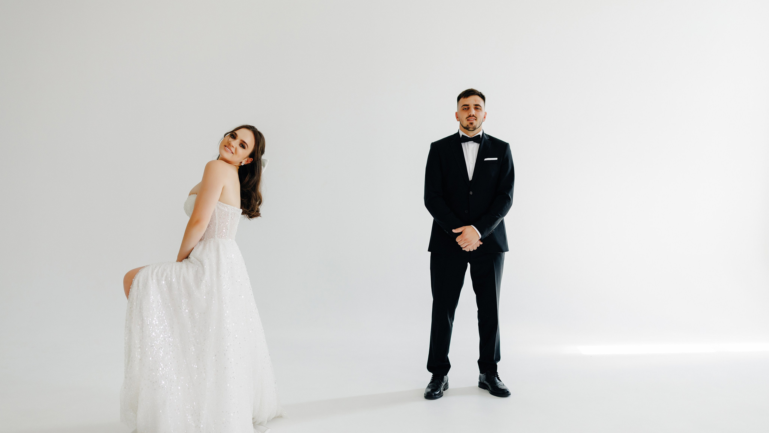 VIDEO. Wedding photographer and videographer