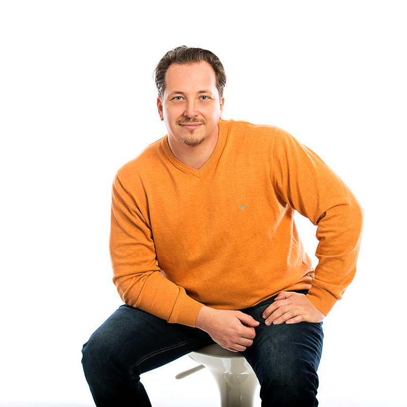 Contacts. Studio Photomax — Maxim Prikhodnyuk content, family, wedding and adver