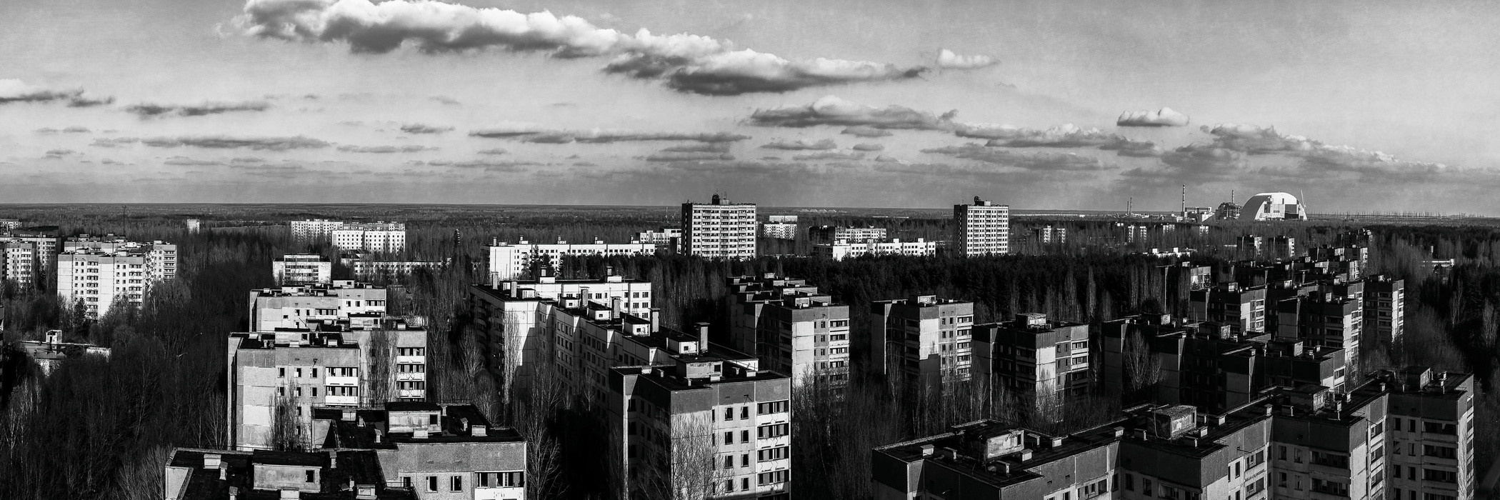 «ОСТАВЛЕННЫЙ» — город Припять после аварии на Чернобыле. Фотограф, коллекционер винтажных открыток и создатель историй на пересечении прошлого и личного. Ирина Дайнакова