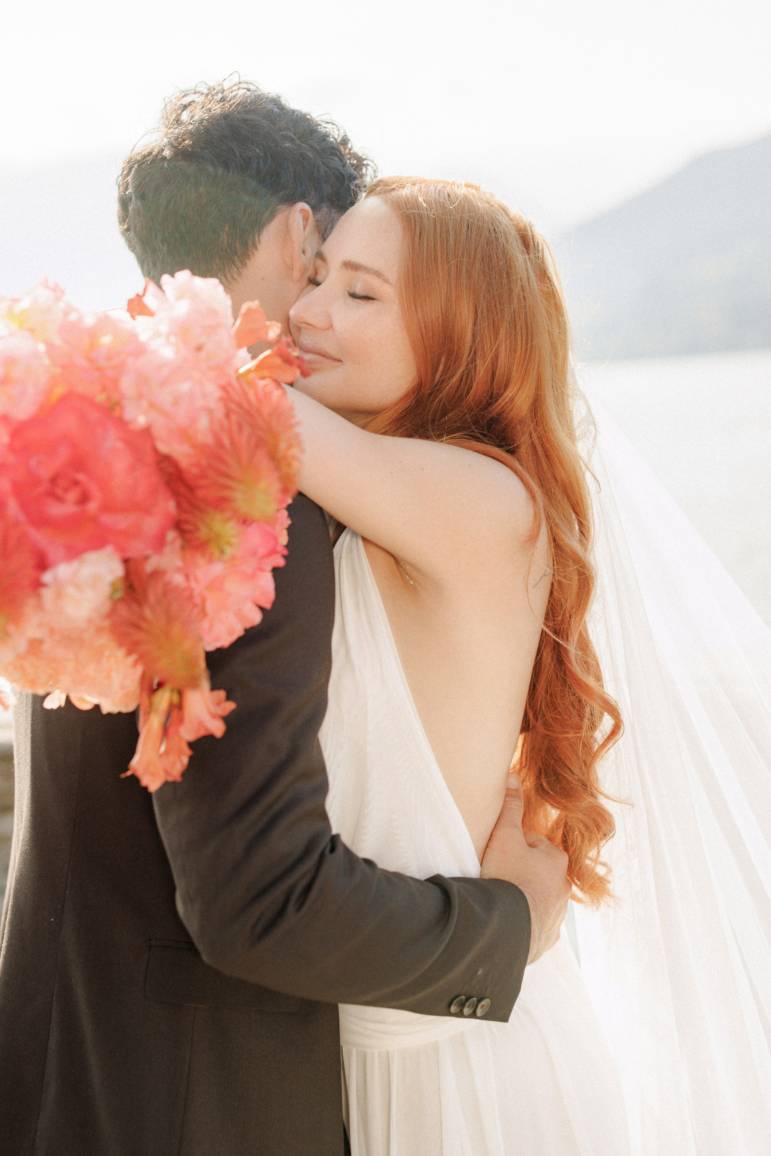 An Early Morning Elopement on Lake Como: A Love Story to Remember. Wedding and Family Photographer Switzerland and Italy. Valeria Diaz
