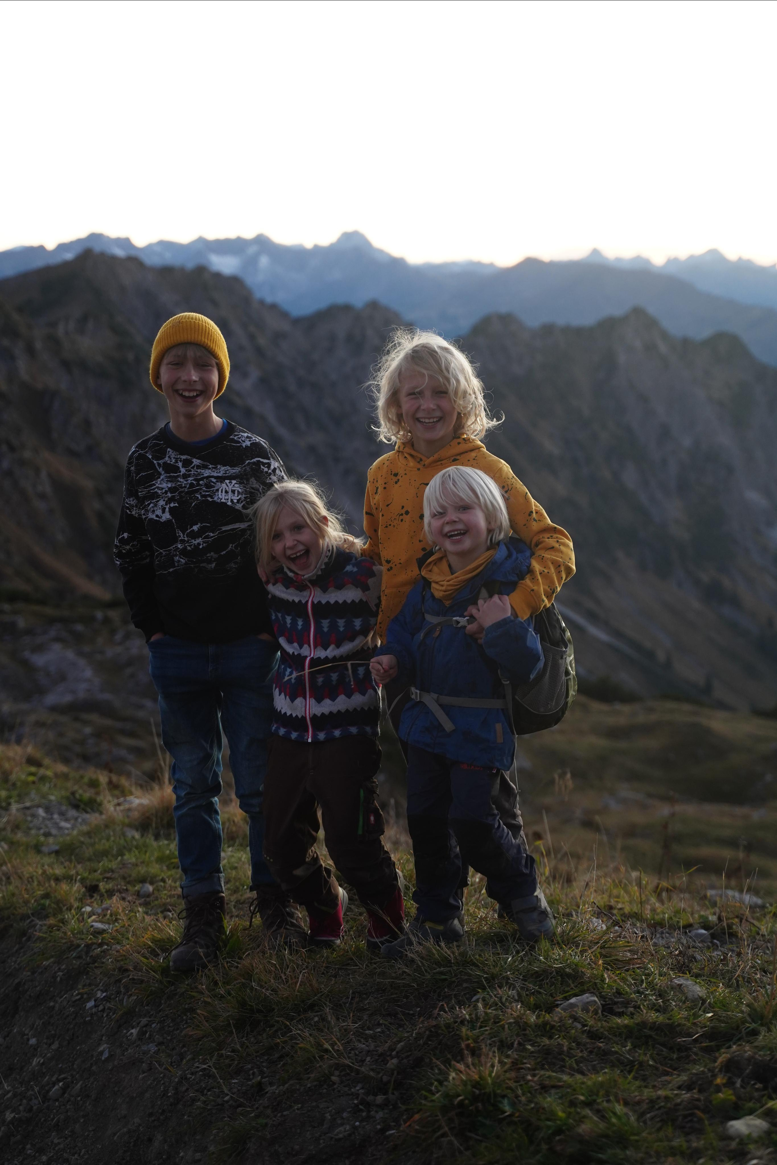 «Горные тропы» 2022 год. Семейные лагеря в Европе с Ниной Янечковой и Ириной Зиновьевой