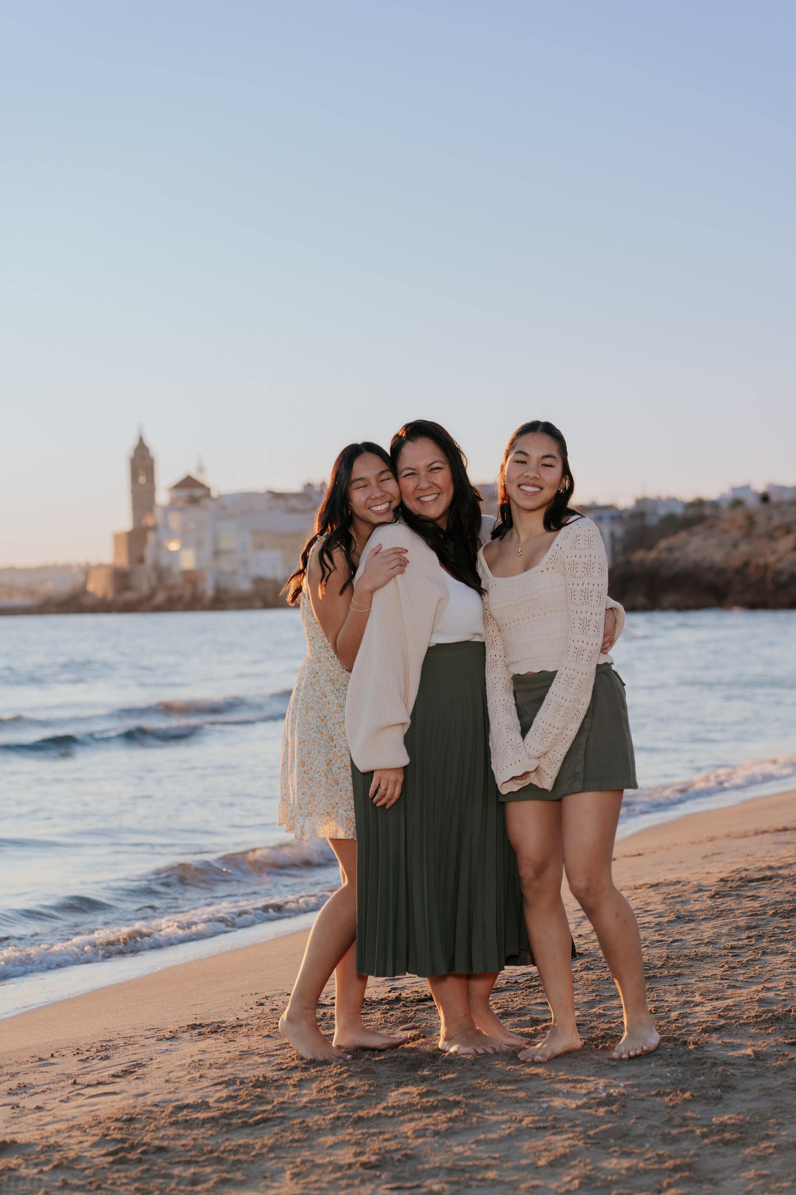 Barcelona Beaches: Where the City Meets the Sea. DiaFoto — Wow Photographer in Barcelona | Premium Barcelona Photoshoot Experience