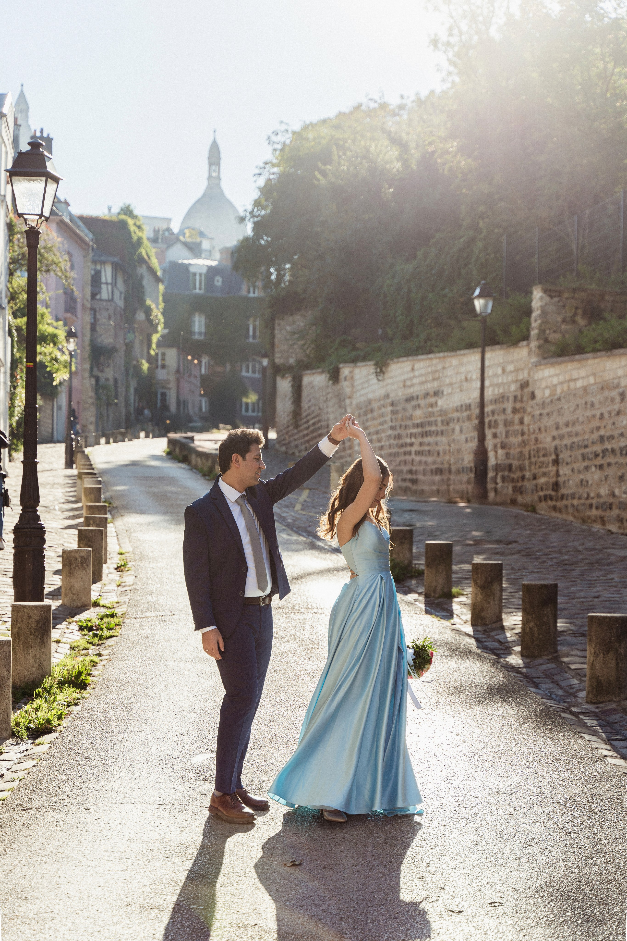 Romantic Photoshoot Ideas in Paris. Photographer in Paris Yulia Shkadina | Couples, engagement, pre-wedding, individual photo-shoots in Paris at the best locations