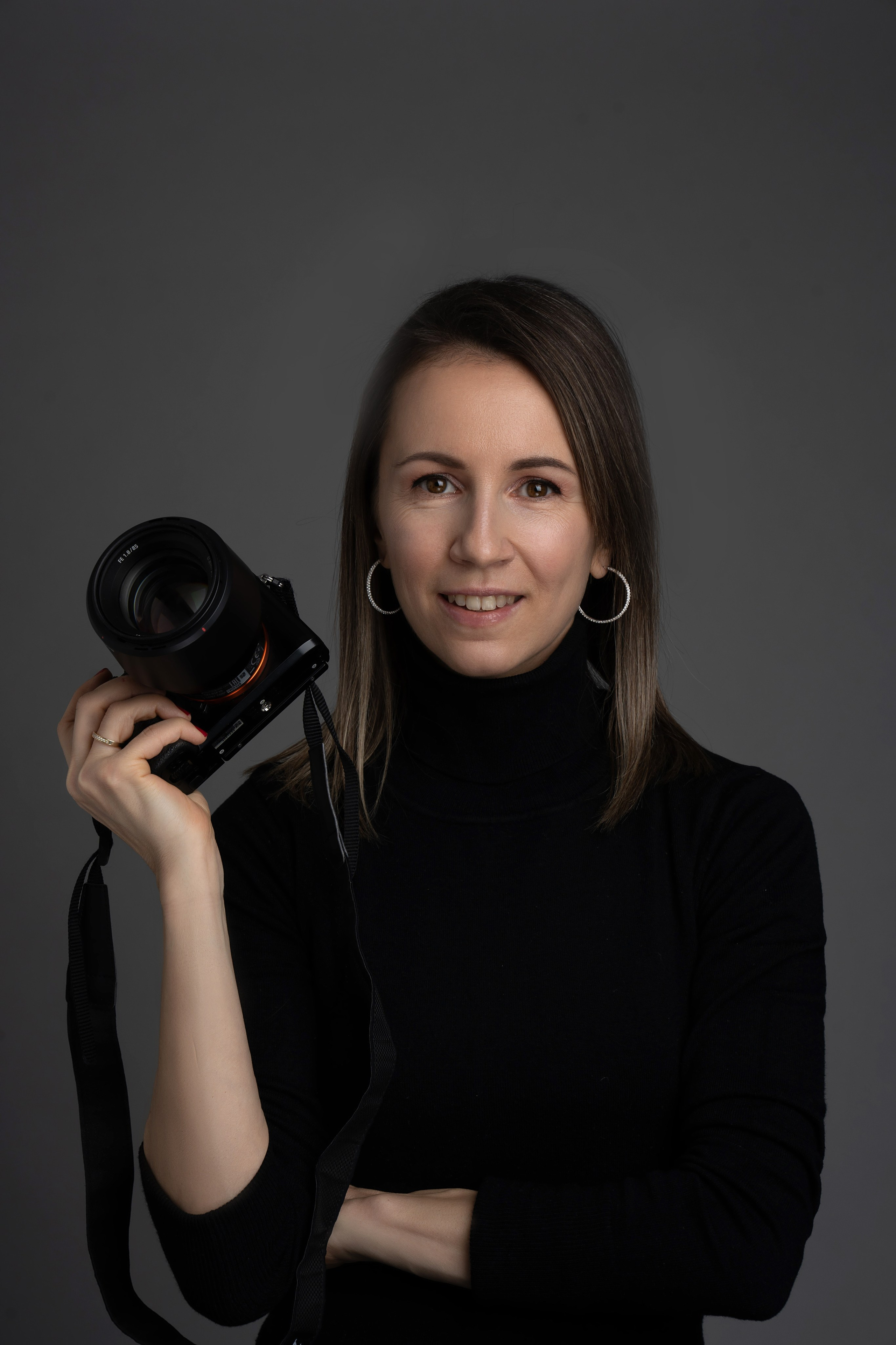 Über mich/Kontakt. Hallo, ich bin Nadya - Fotografin aus Linz, Oberösterreich