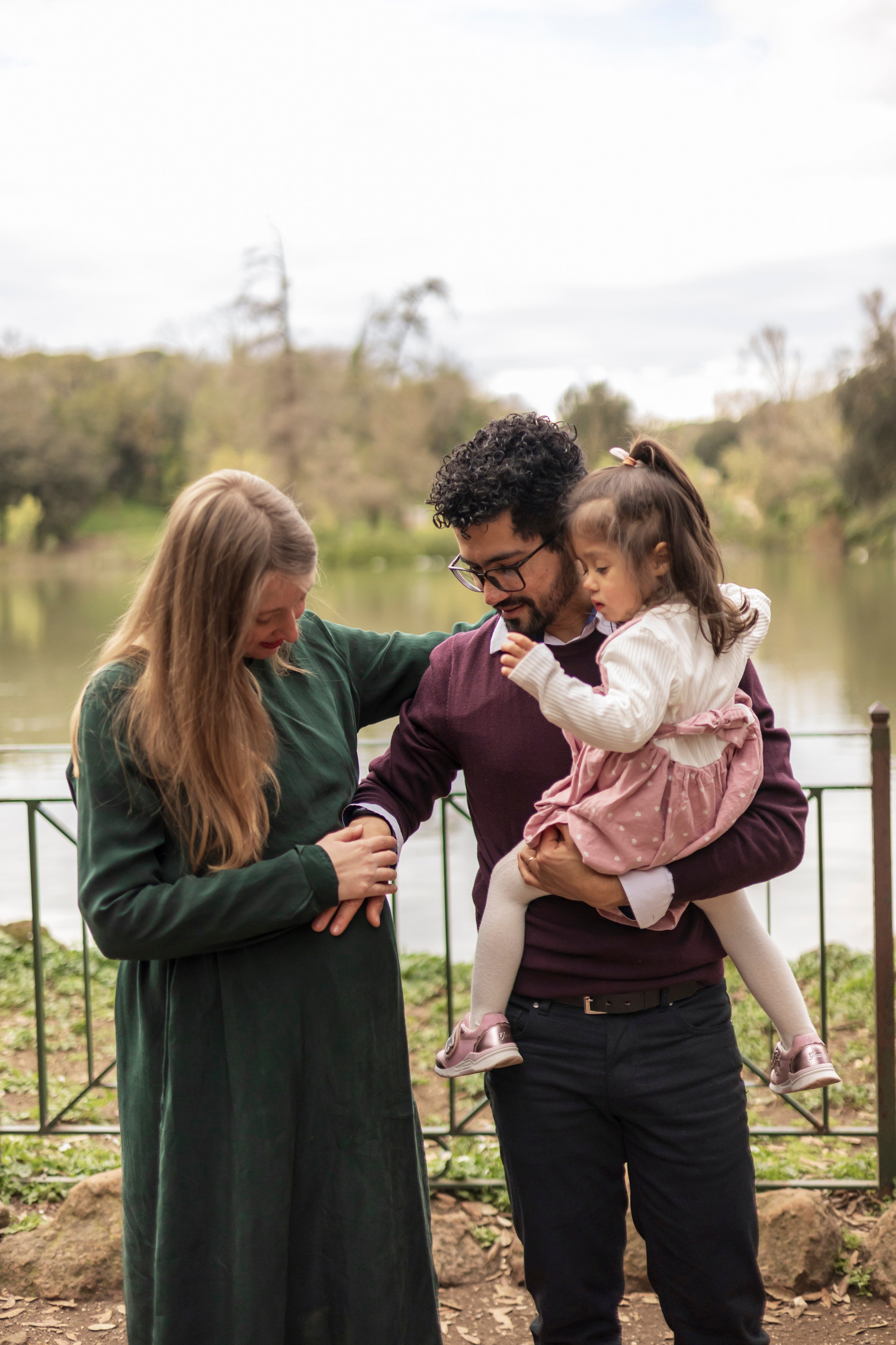 Pregnancy. Hi! My name is Irena, and I’m a professional photographer specializing in family photography, love stories, and individual photoshoots