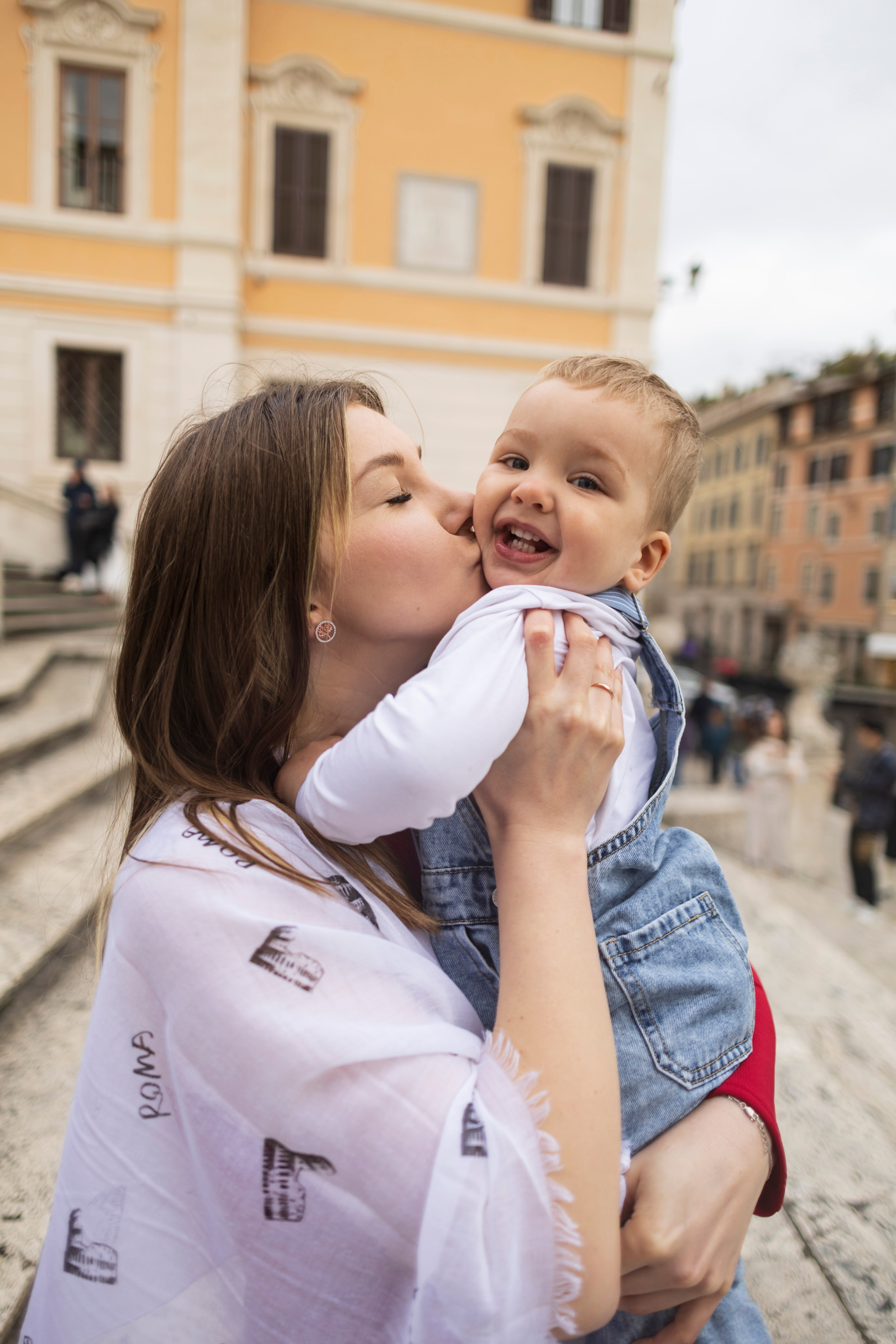 FAMILY. Hi! My name is Irena, and I’m a professional photographer specializing in family photography, love stories, and individual photoshoots