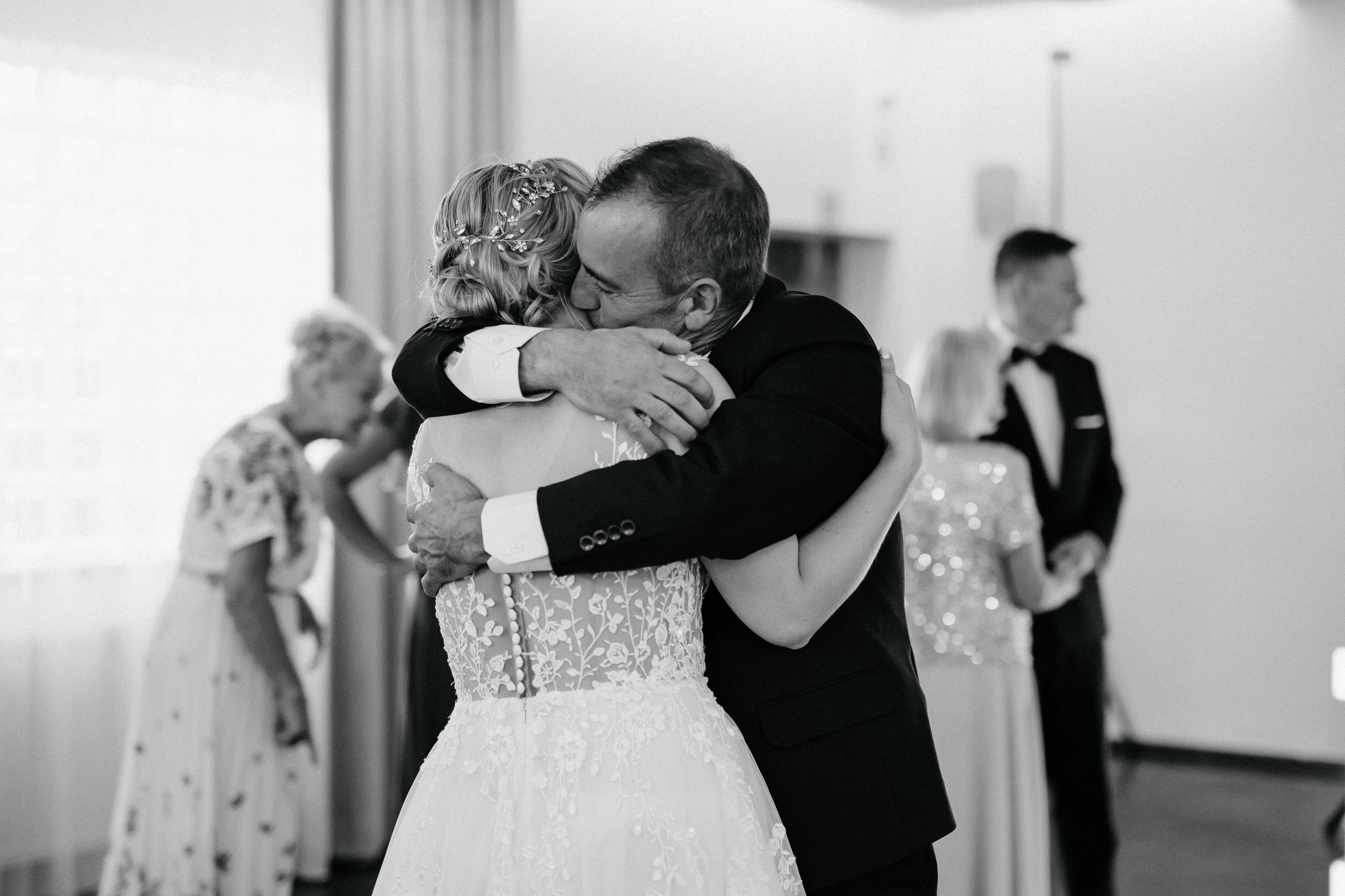 Pełna emocji fotografia ślubna – Natalia Malinowska Fotografia | Natalia Malinowska Wedding Stories | Augustów Warszawa. Natalia Malinowska Fotografia | Fotograf ślubny i rodzinny Augustów Warszawa