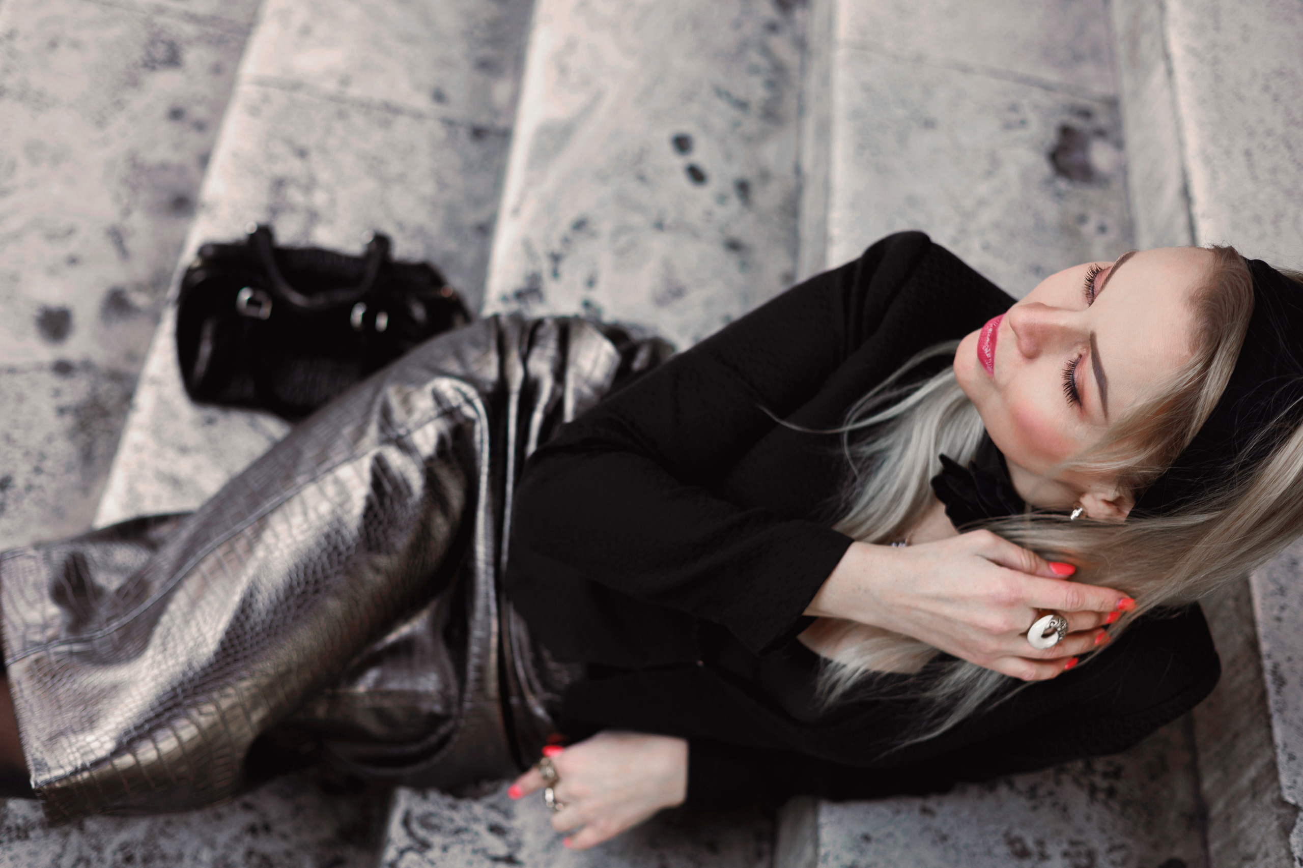 INDIVIDUAL SHOOTING. Hi! My name is Irena, and I’m a professional photographer specializing in family photography, love stories, and individual photoshoots