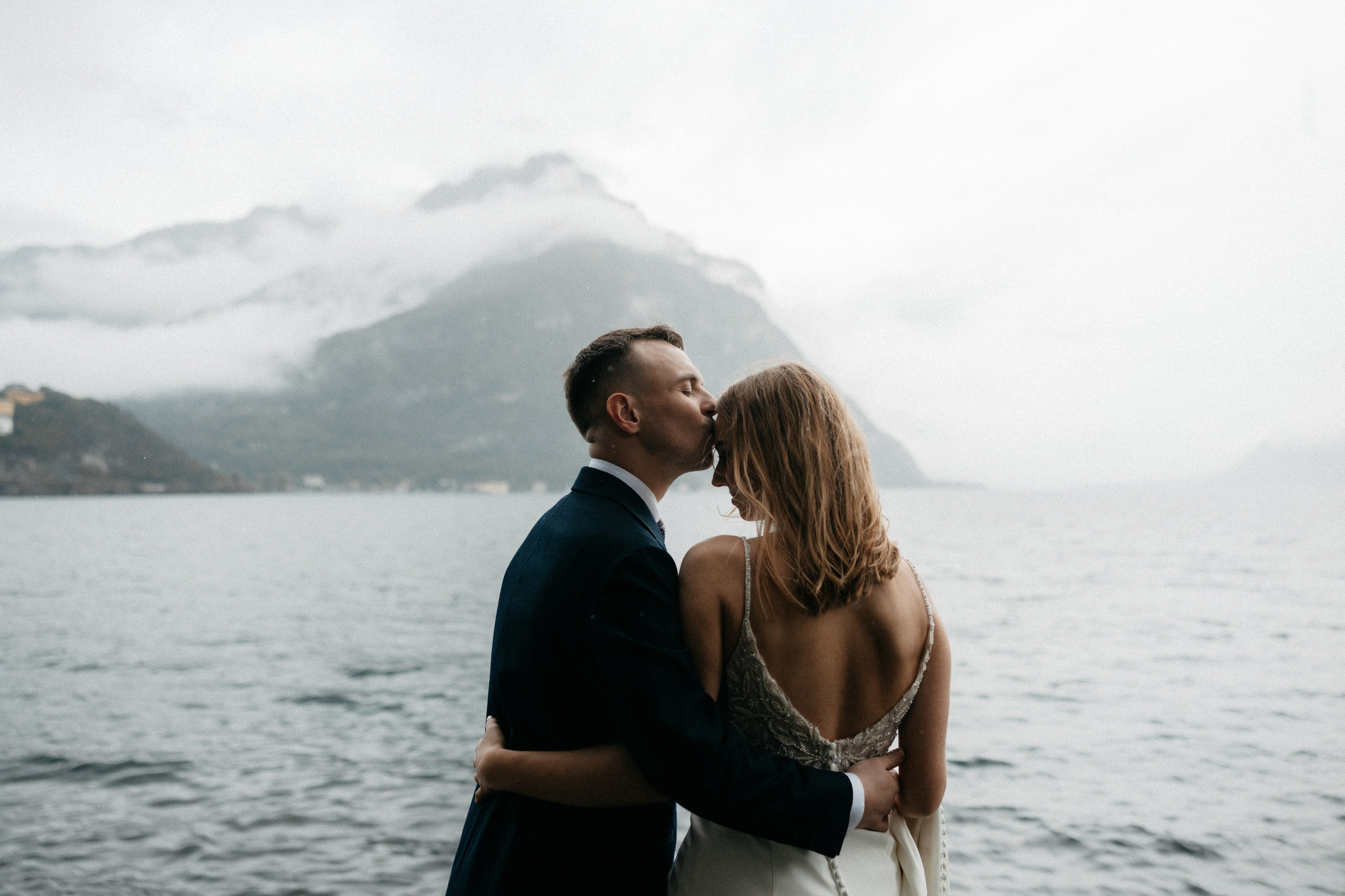 Od stylowych ulic Mediolanu po spokojne brzegi Jeziora Como 🩵. Fotograf Siedlce