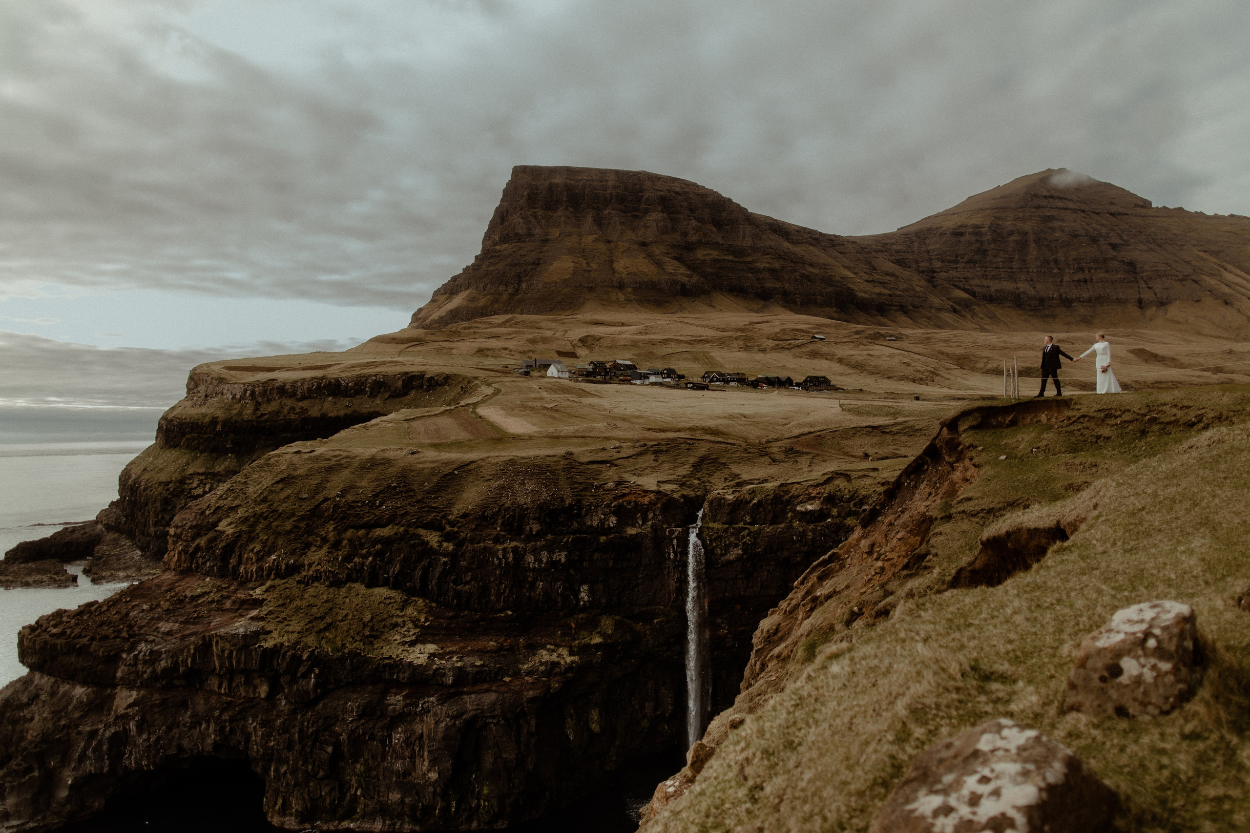 Faroe Islands Elopement Guideline. Iceland elopement photographer & videographer