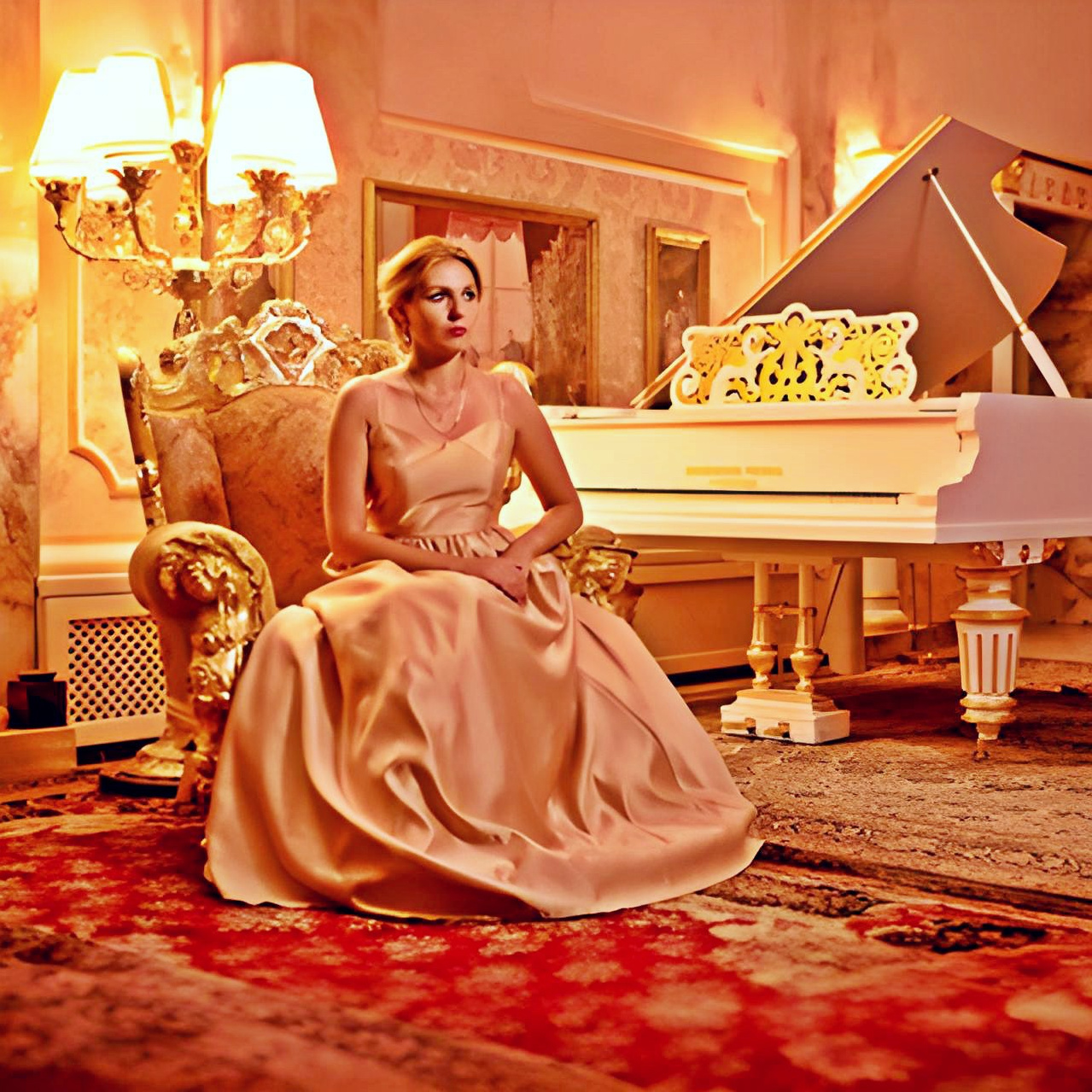 Elvira. Вернов Продюксьон & АККА Мьюзик в ассоциации CASIDAF & BRUCEF