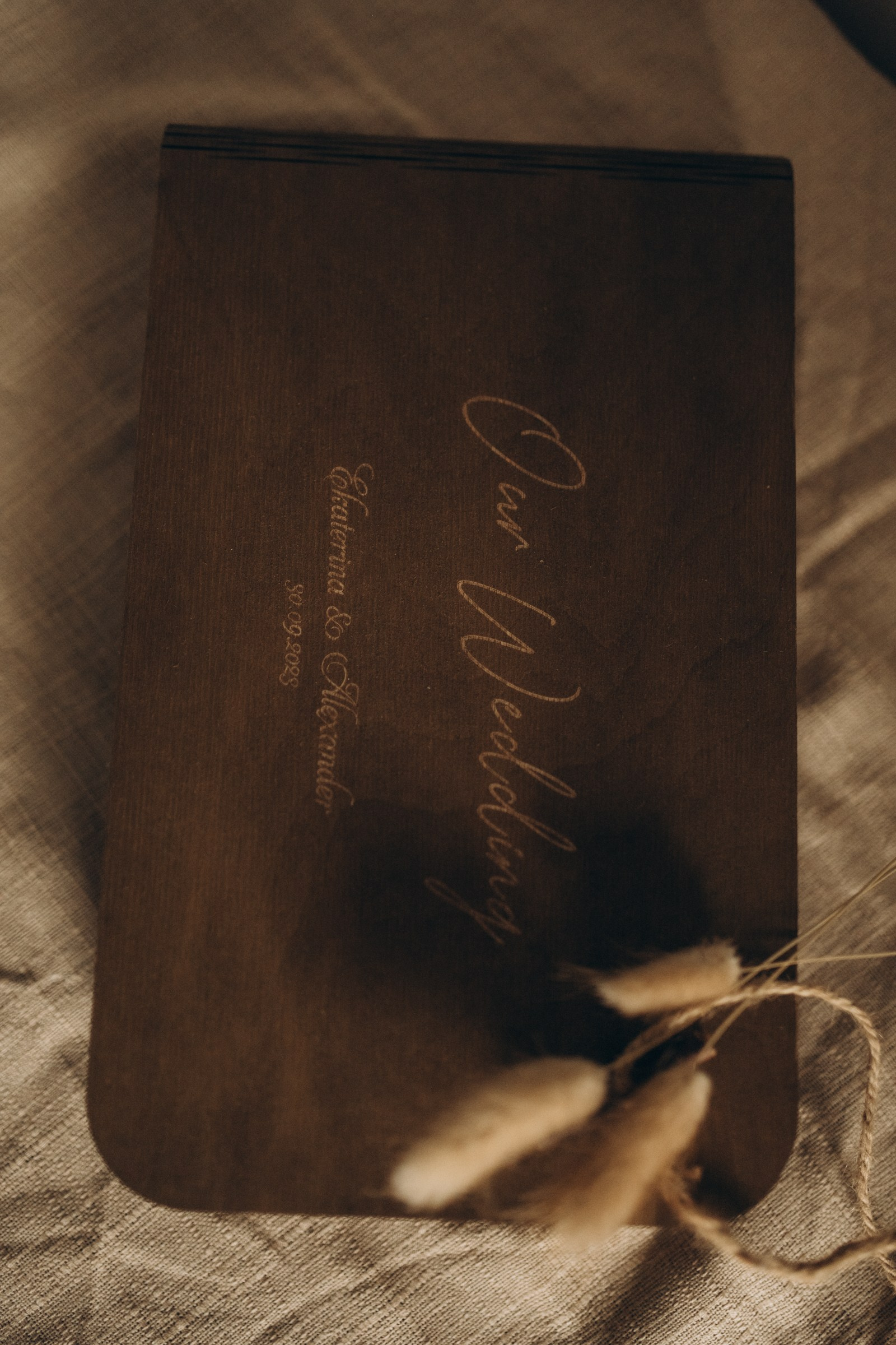 Kontakt – Anna Saribekyan Hochzeitsfotografie | Eure Anfrage für unvergessliche Bilder. Anna Saribekyan – Beste Hochzeitsfotografin in Würzburg, Top 10 in Deutschland