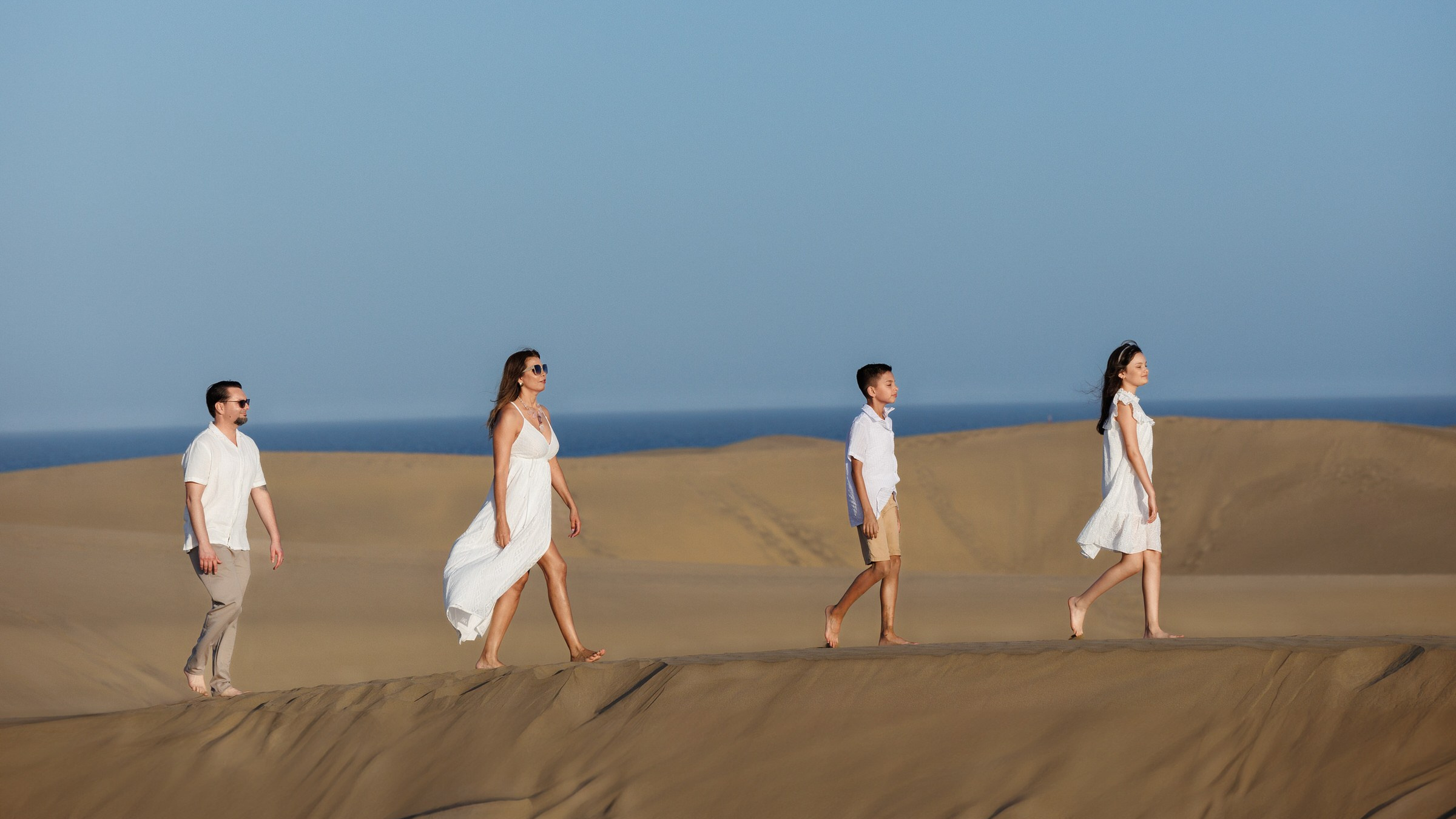 Maspalomas Photographer Gran Canaria Family photo Shoot Desert