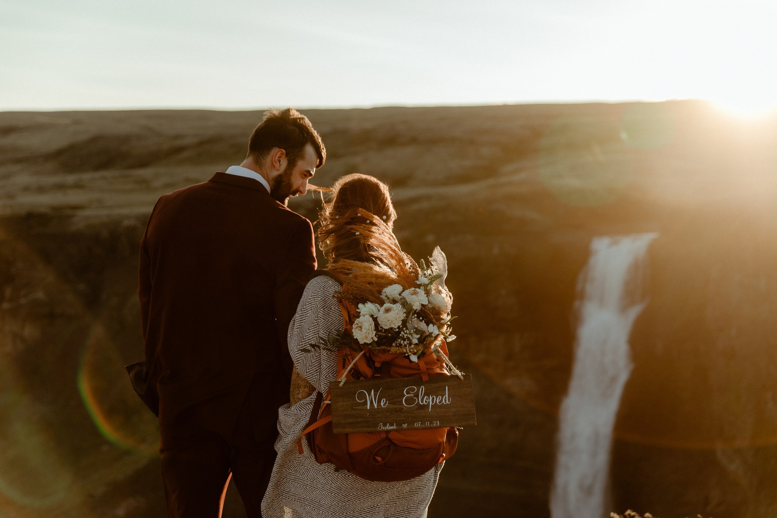 What to pack for Iceland elopement: ultimate Iceland elopement packing list. Iceland elopement photo and video | Nikolaichik Photo