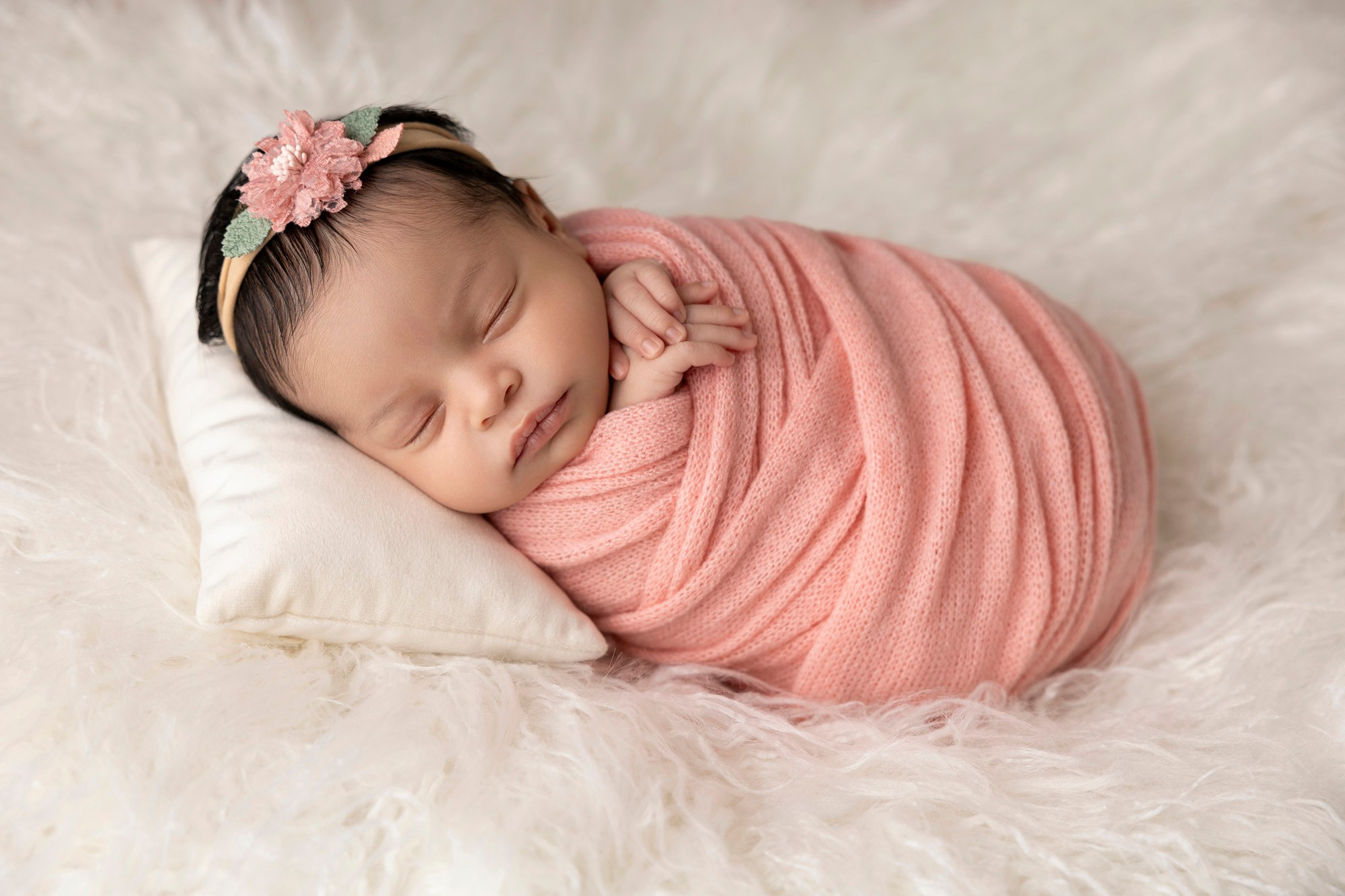 Packages & pricing. Newborn photographer in Tampa Bay Area, FL