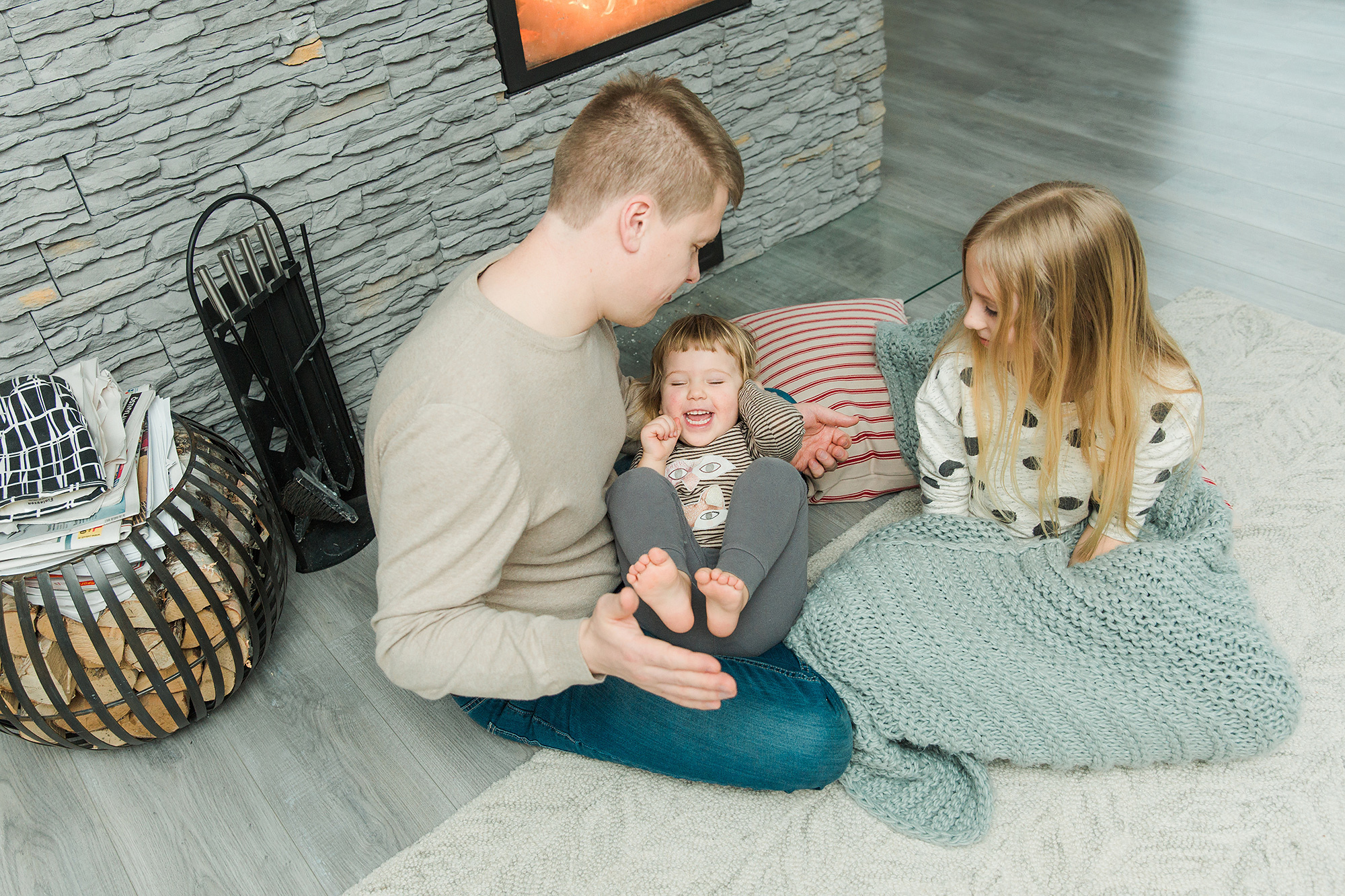 Lapsikuvaus Sipoossa/ lifestyle perhekuvaus