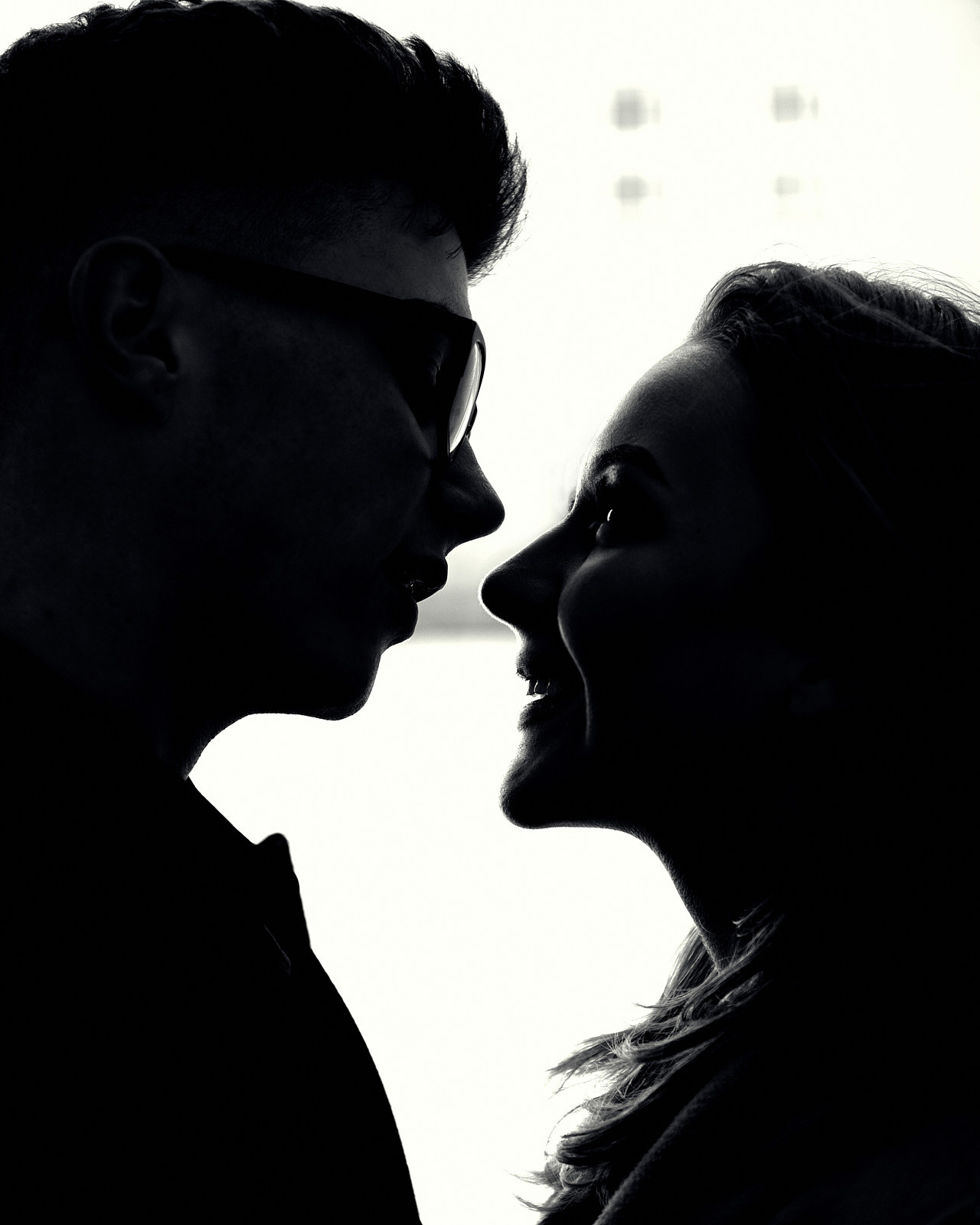 Fall romantic love story. Calgary wedding photo and video. Photographer Andrii Bielikov