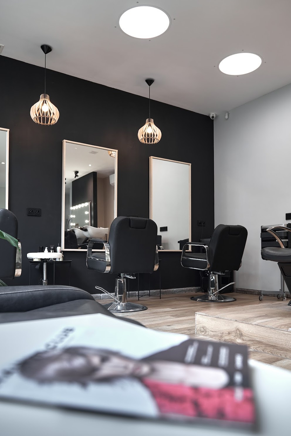 Photoshoot for a beauty salon. Calgary wedding photo and video. Photographer Andrii Bielikov