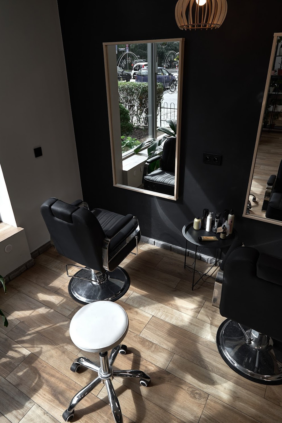 Photoshoot for a beauty salon. Calgary wedding photo and video. Photographer Andrii Bielikov