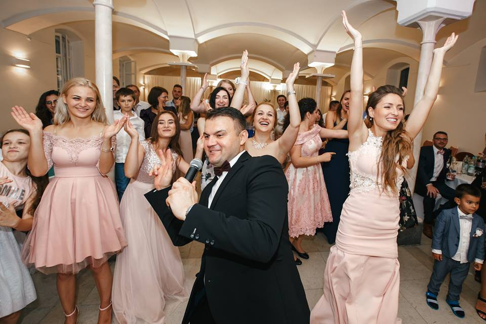 Ведущий на свадьбу Германия. Ведущий счастливых свадеб в Кишинев