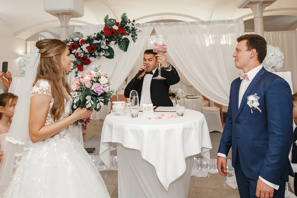 Ведущий на свадьбу Германия. Ведущий счастливых свадеб в Кишинев