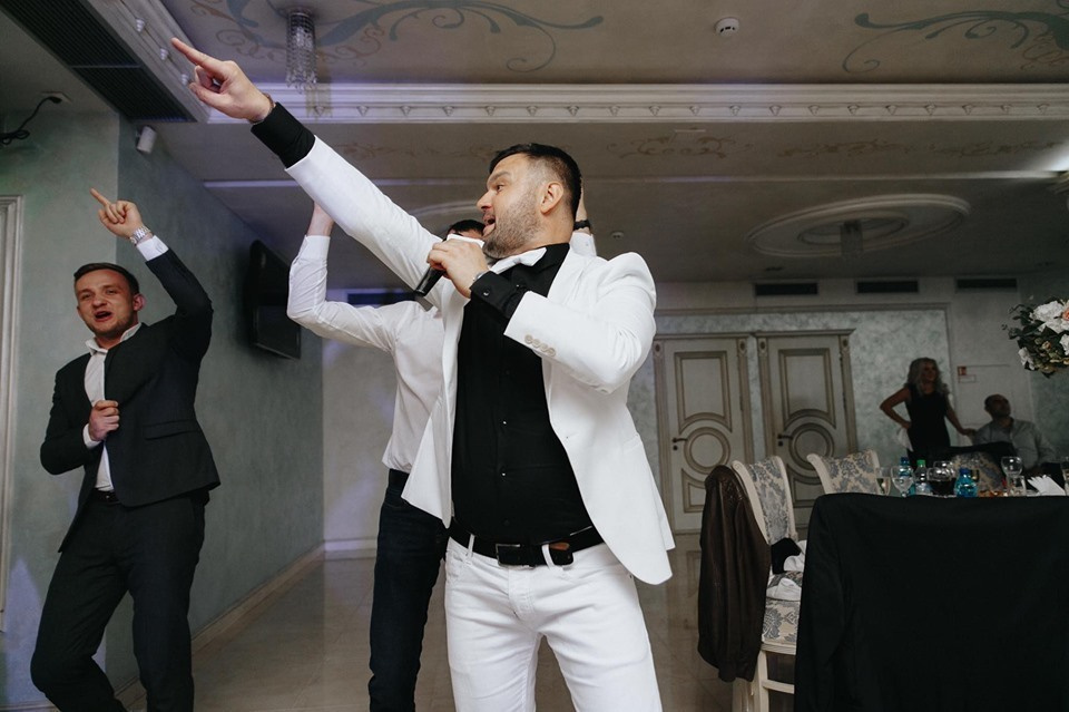 ведущий на корпоратив москва