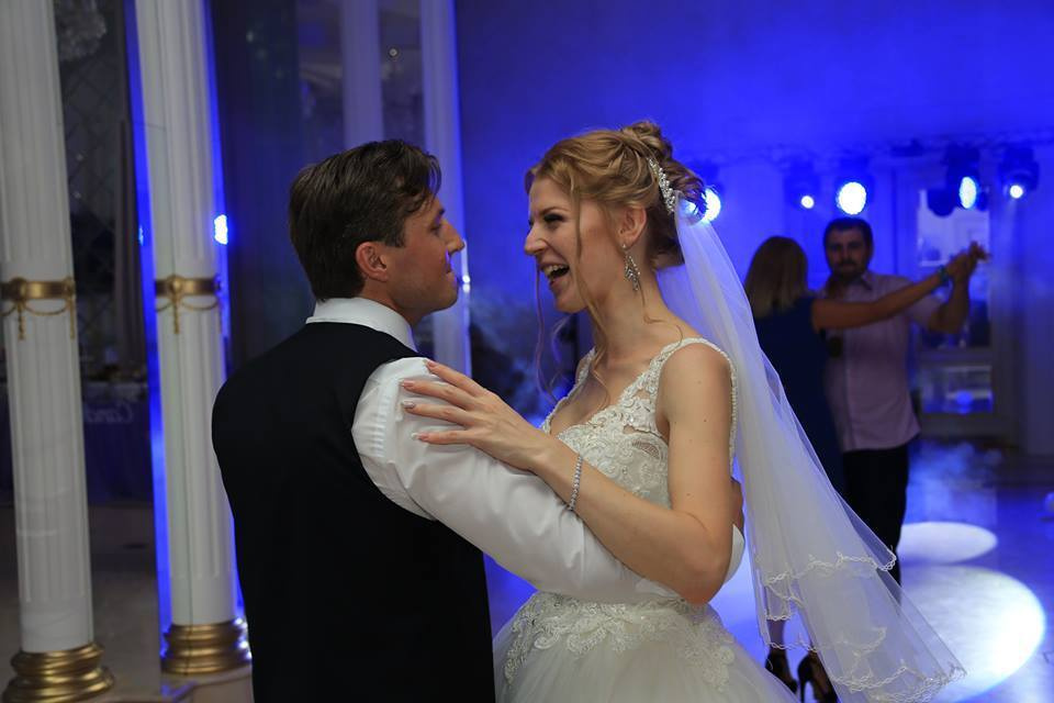 Свадебный ведущий Москва