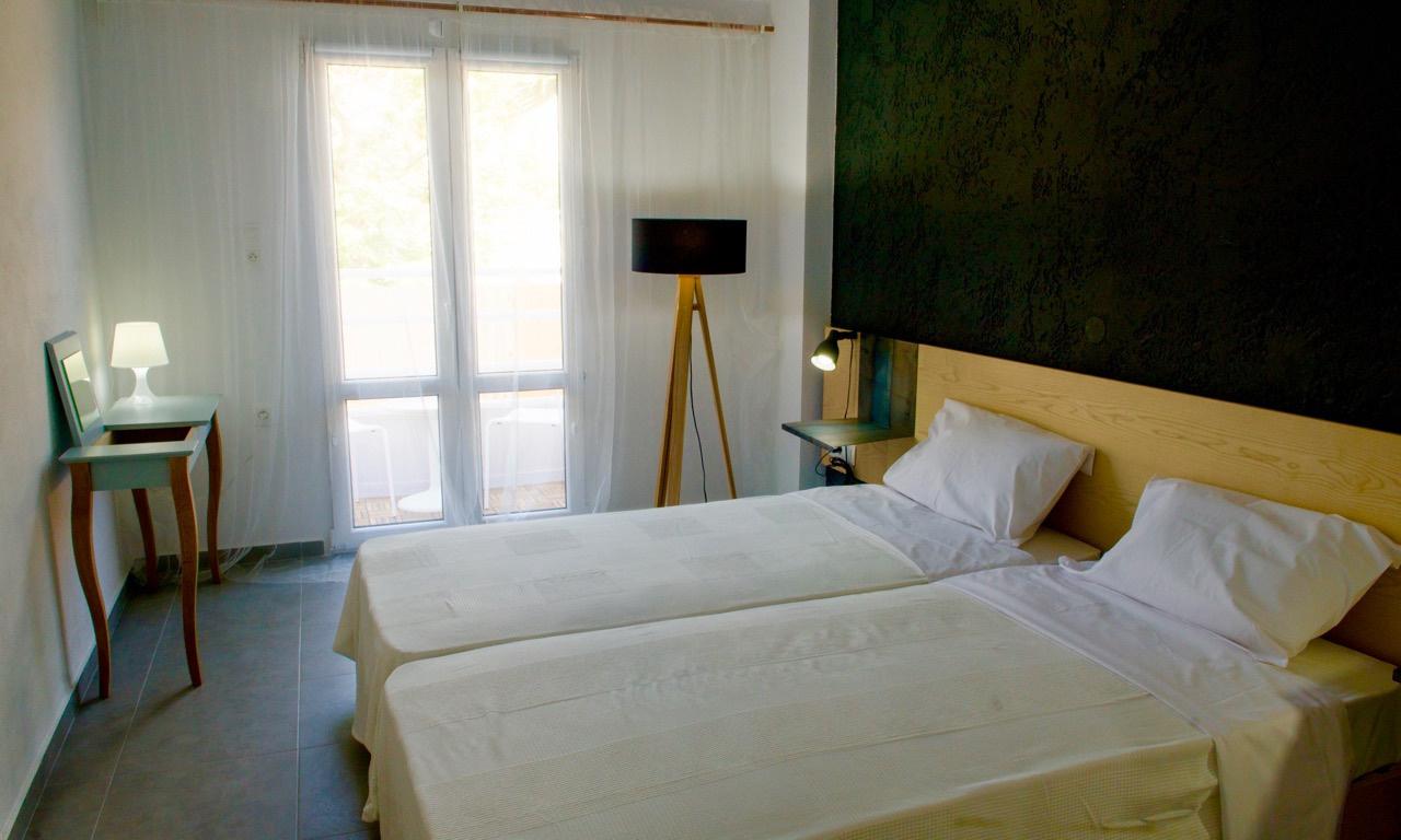 Hotel photographer Crete. Photographer in Santorini SokoLOVE Alex| Flying Dress Santorini