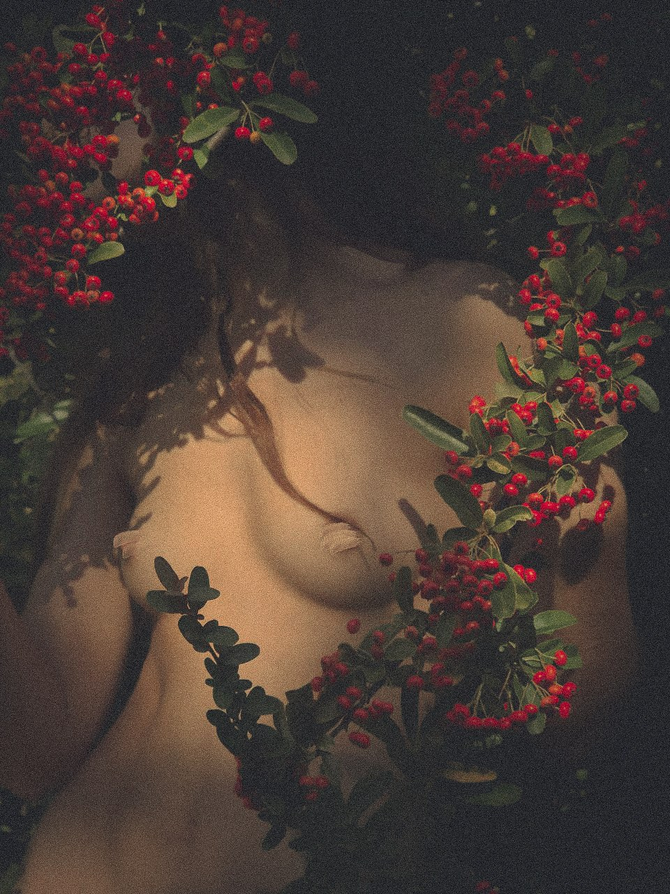 Photo nue sensuelle et tendre créative pour une fille en France et en Europe. Histoires d’amour, séances photos de famille et de mariage en France