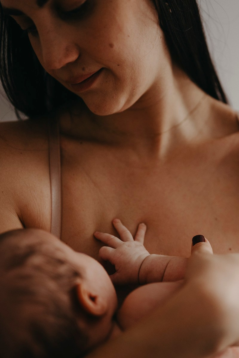 Bojana, Marko i Eva — porodicno fotografisanje kod kuce. Deciji i porodicni fotograf u Beogradu Oksana Skendzic