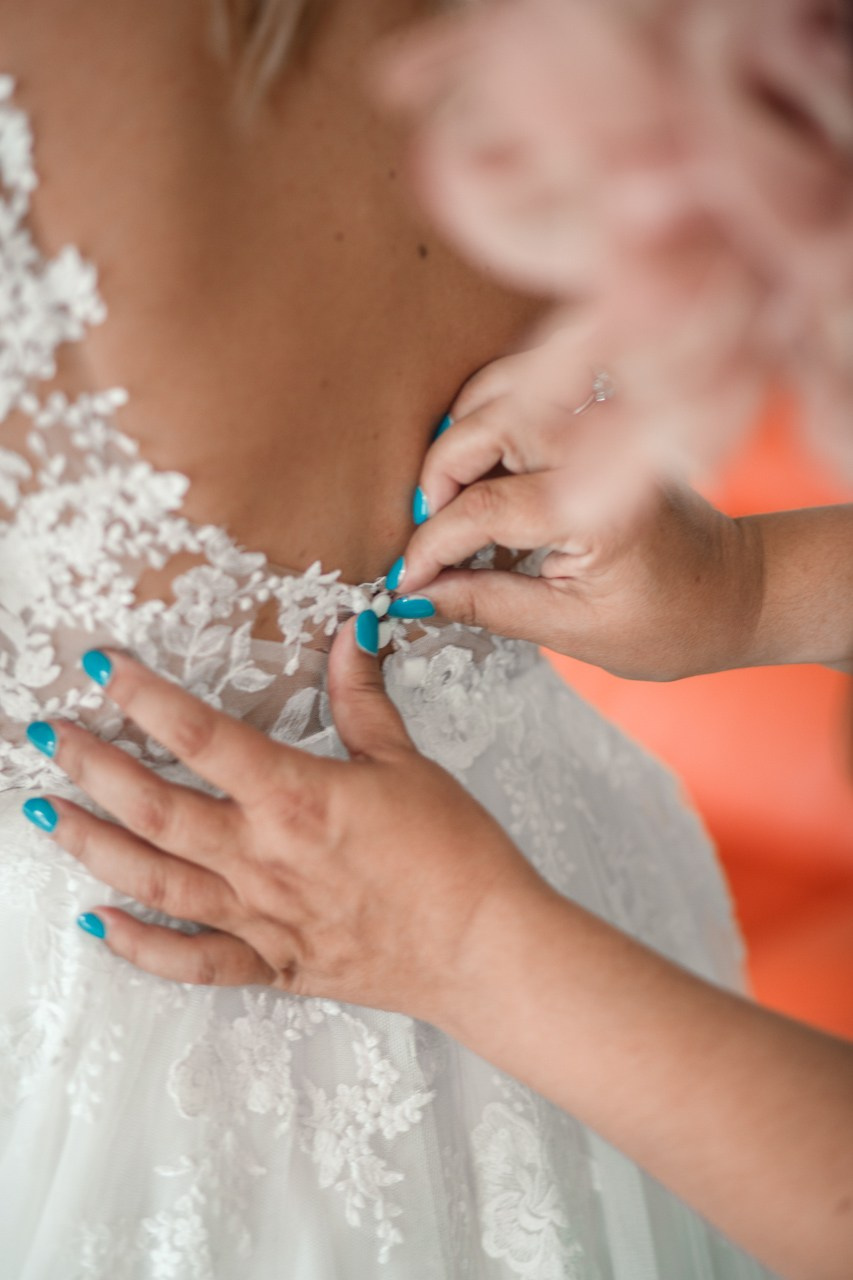 Kirchliche Hochzeit Rheinterrassen Karlsruhe – Noelia & Timo | Hochzeitsfotograf & Videograf