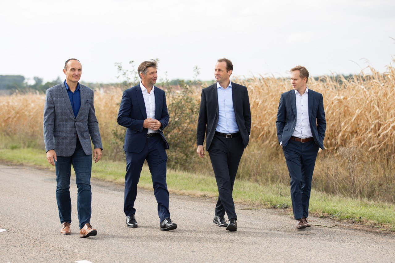 Dana Lišková - Eventová fotografka Praha - event fotografie - firemní akce - byznys portrét - korporátní fotografie 