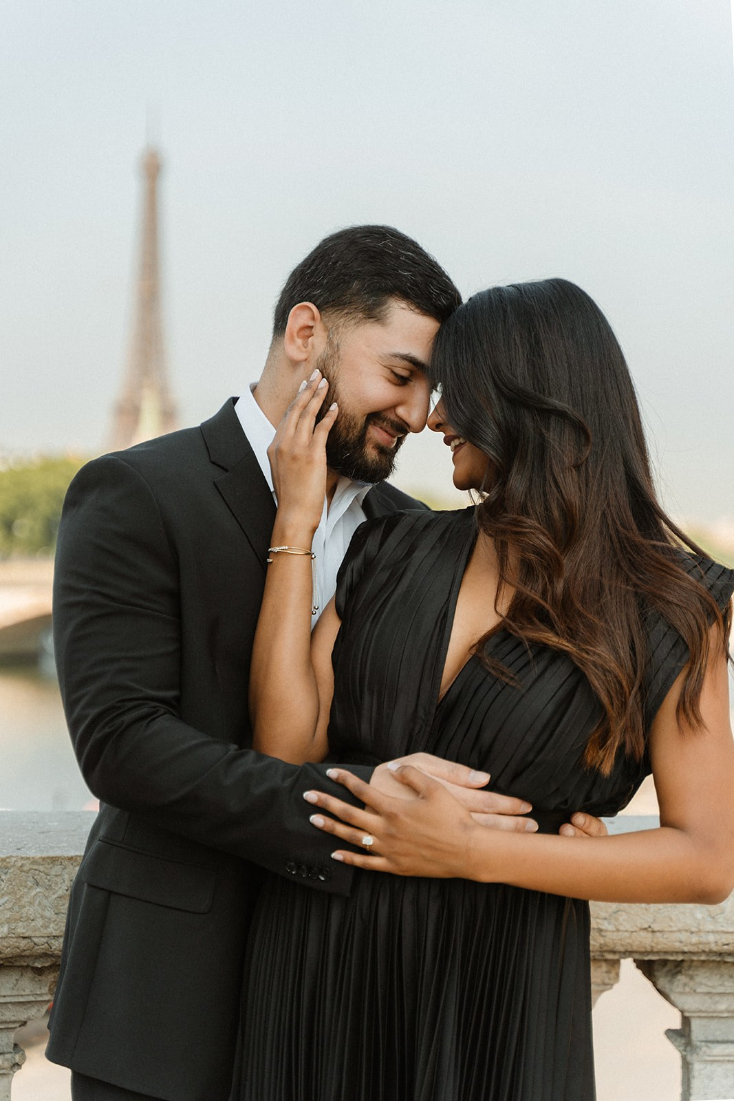 Couple shooting. Photographer in Paris Yulia Shkadina | Couples, engagement, pre-wedding, individual photo-shoots in Paris at the best locations