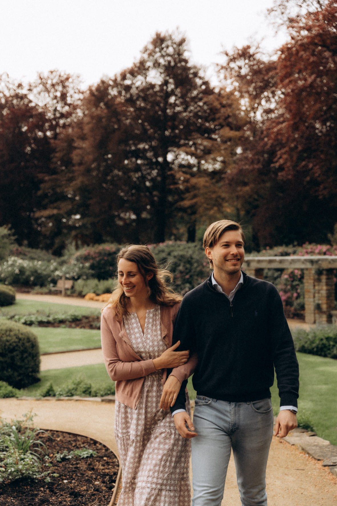 Love Story in Antwerpen. Little Birdie – Jouw familie- en huwelijksfotograaf in België en daarbuiten