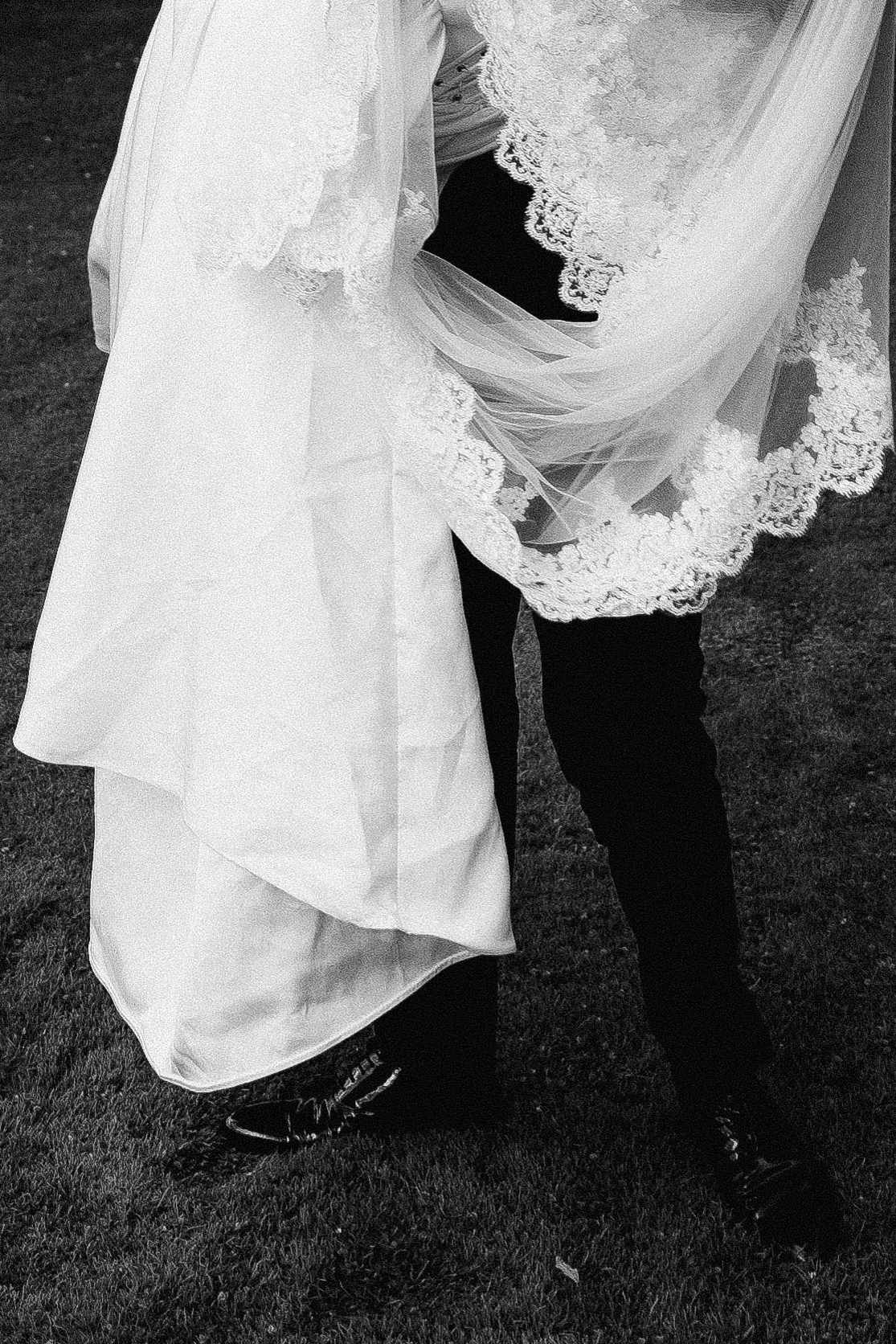 Lily & Zach, Villa del Balbianello. Photographer in Italy Anna Linnik