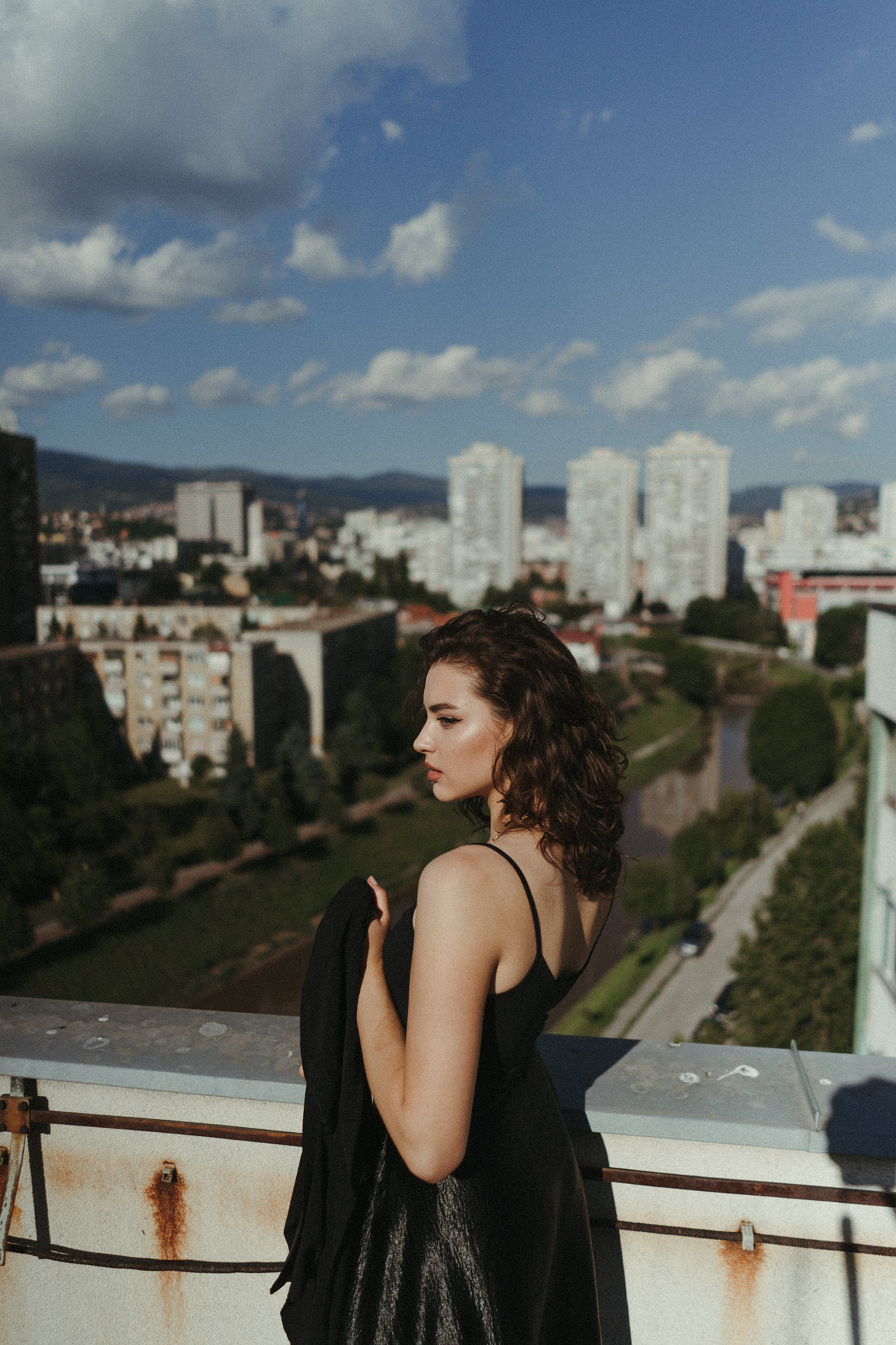 Emina | Rooftop & Night Chill. Profesionalna Fotografija i Videografija | Sarajevo | yasinemir.com
