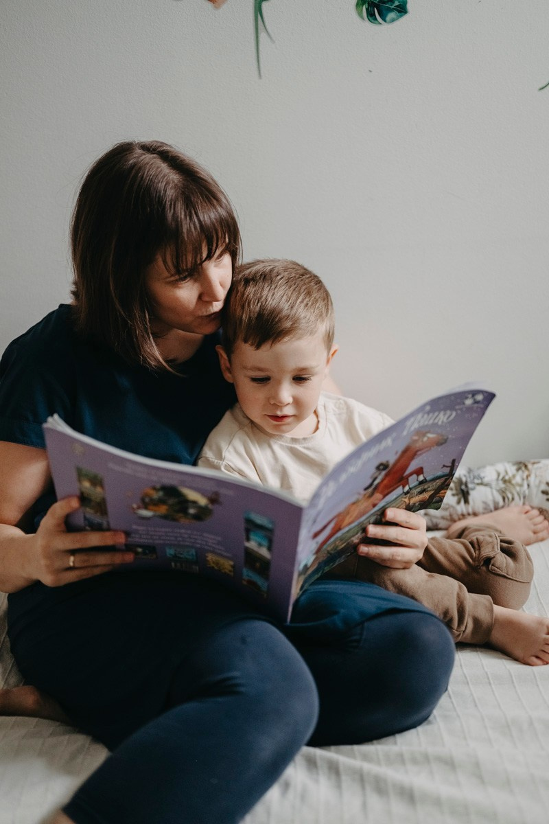 Porodicno fotografisanje kod kuce — Andjela, Lazar, Janko i Mihajlo. Deciji i porodicni fotograf u Beogradu Oksana Skendzic