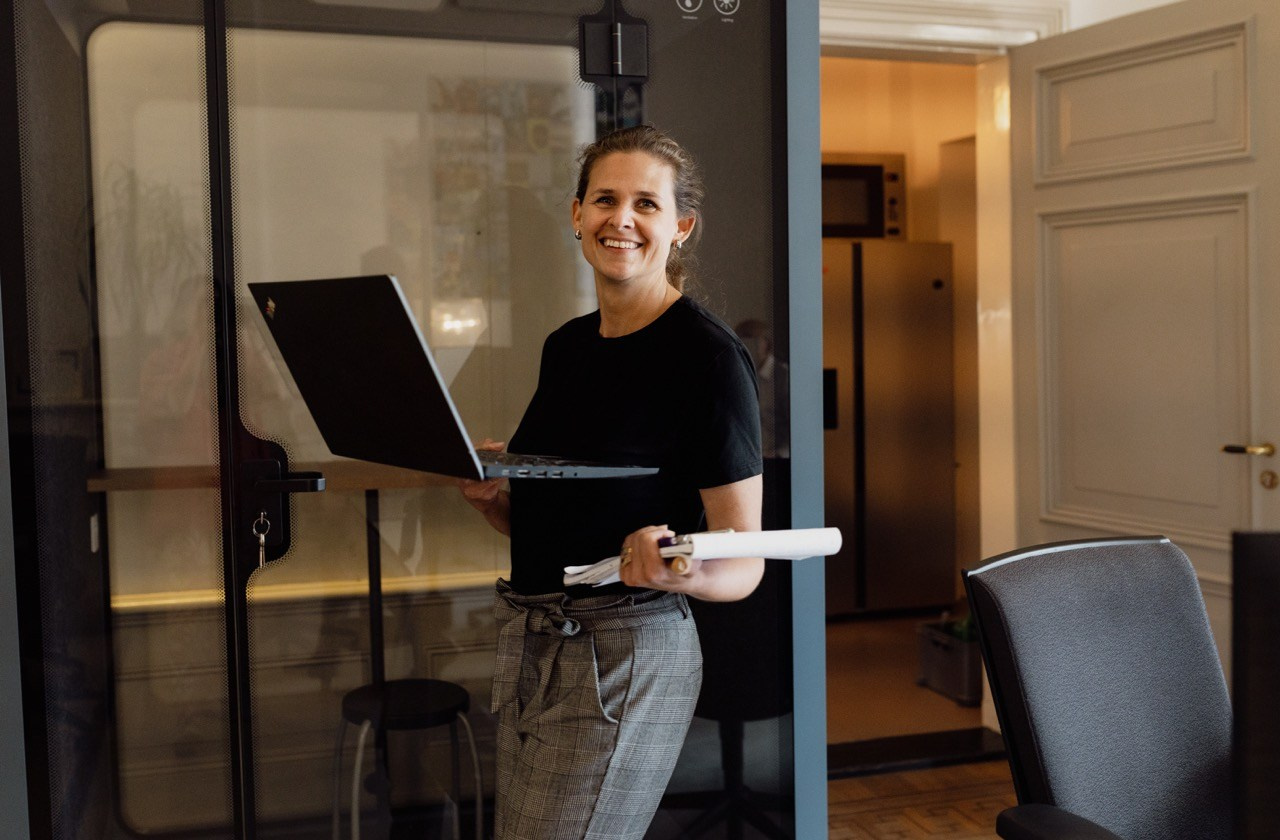 Dana Lišková - Portrétní a brandová fotografka Praha - Byznys portrét Praha - Brandové foto praha - Byznys a korporátní portrét Praha - Firemní focení Praha