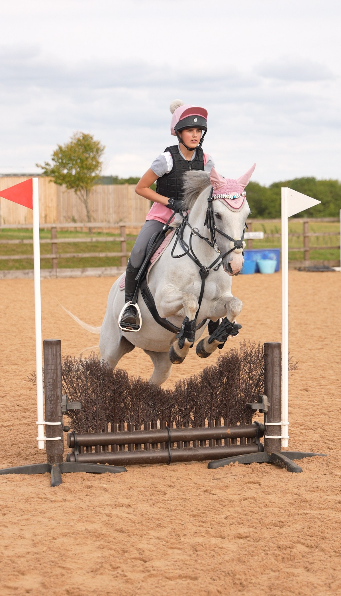Show Jumping Photography in Leicestershire | Equine Action Shots by El. Leicestershire Equine Photography by El | Authentic Equine Portraits & Events