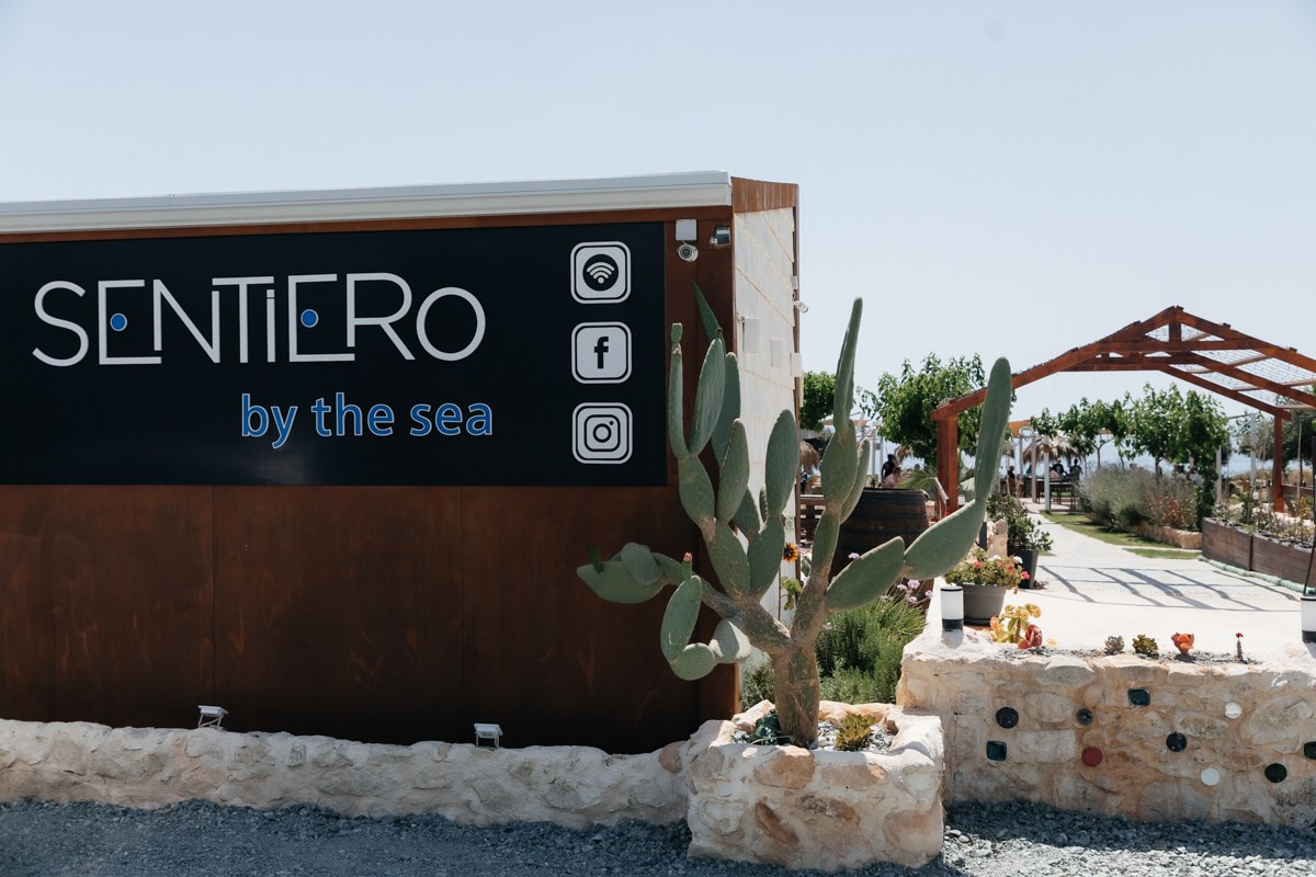 J & G Cyprus. Destination wedding photographer in Netherlands, Germany, Italy, Greece & Europe-Tina Yalova