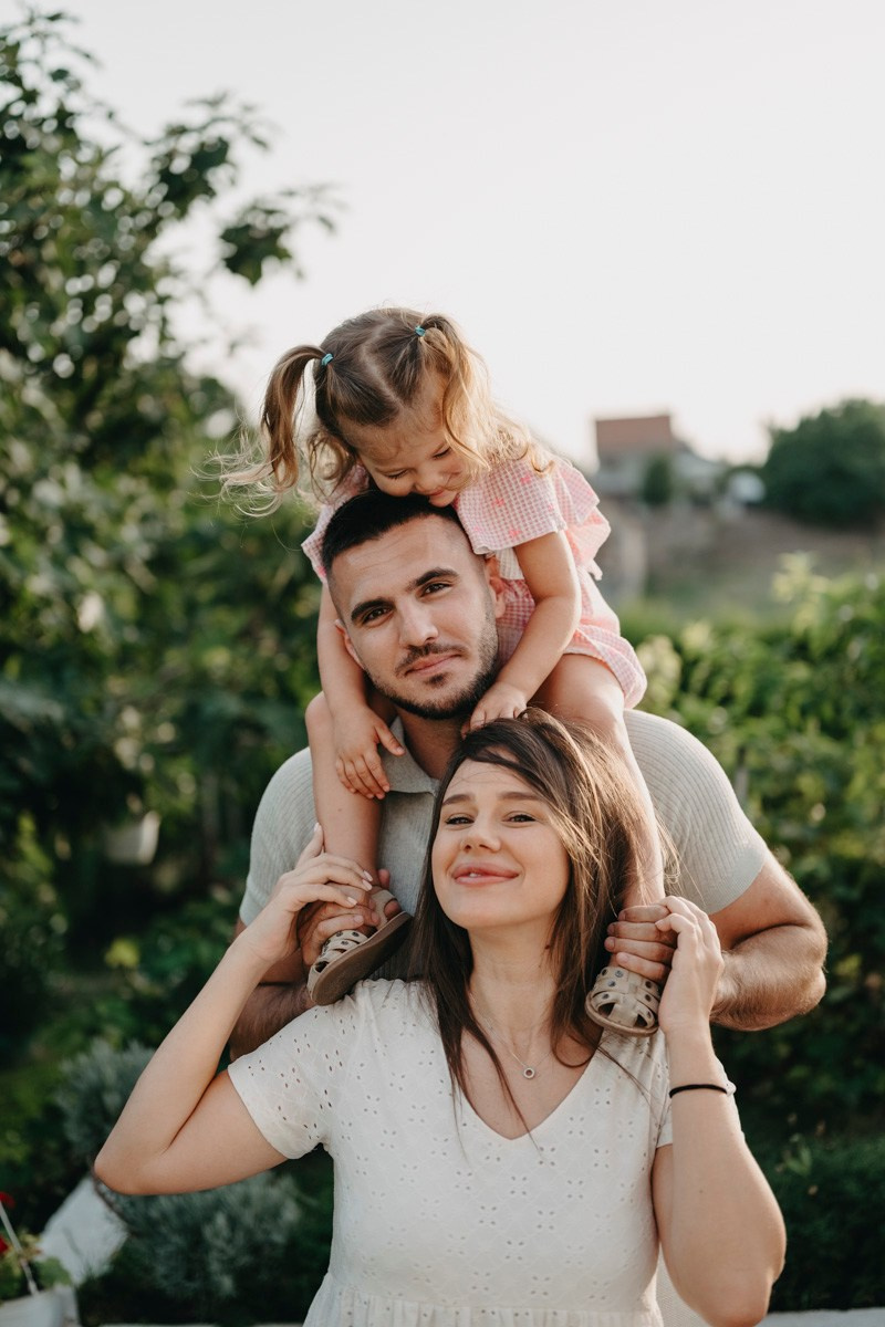 Jelena, Milos, Lena i Viktor / porodicno fotografisanje. Deciji i porodicni fotograf u Beogradu Oksana Skendzic