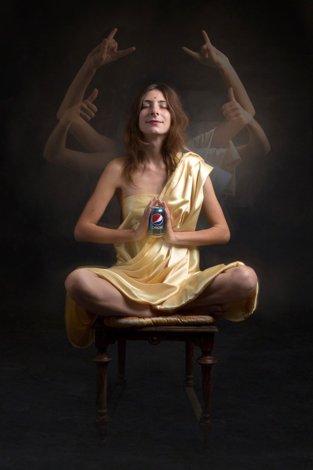 Lucrările cursanților Nivelului II. Școala de fotografie lui Roman Ribaliov. Orașul Chișinău, Moldova