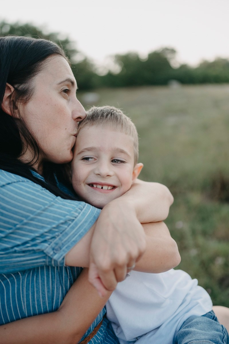 Basici / porodicno fotografisanje u prirodi. Deciji i porodicni fotograf u Beogradu Oksana Skendzic
